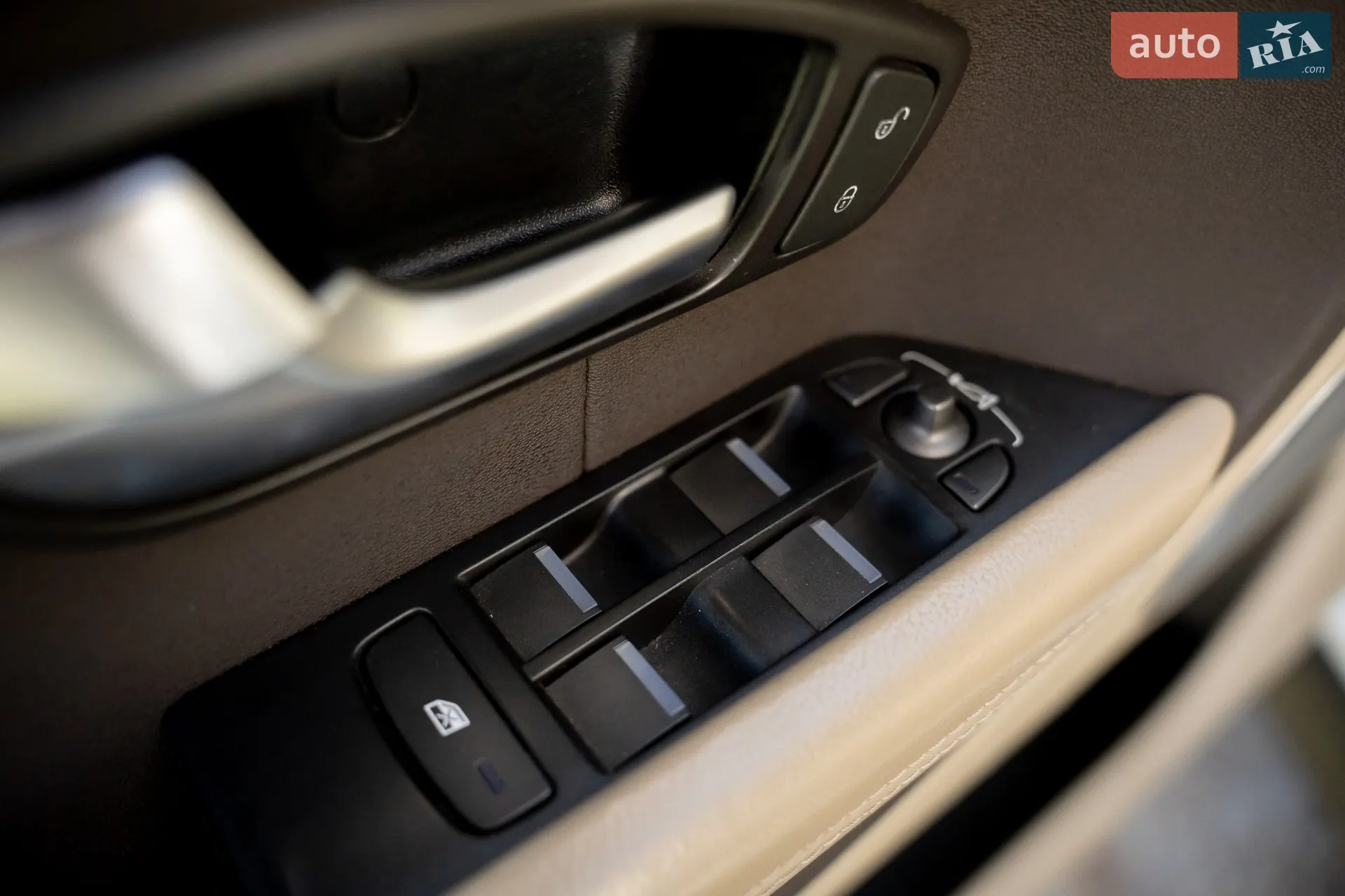 2013 Land Rover Range Rover Evoque - мініатюра 41