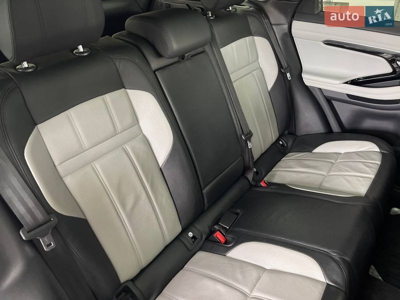 Внедорожник / Кроссовер Land Rover Range Rover Evoque 2019 в Киеве