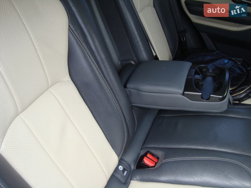 Позашляховик / Кросовер Land Rover Range Rover Evoque 2017 в Вінниці