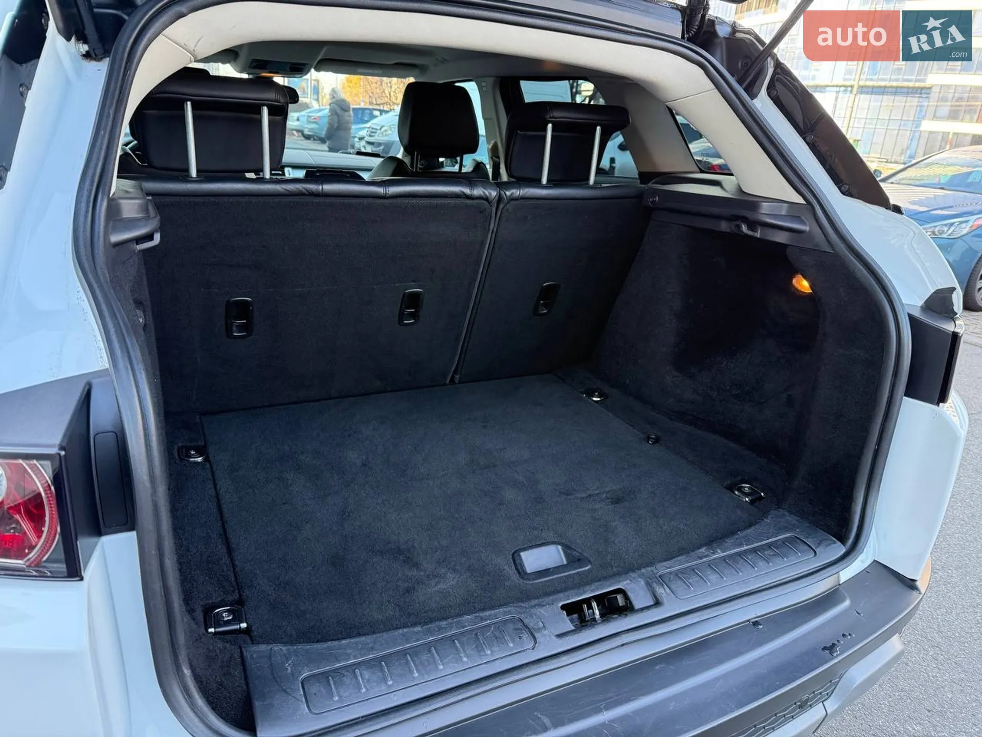2011 Land Rover Range Rover Evoque - мініатюра 14