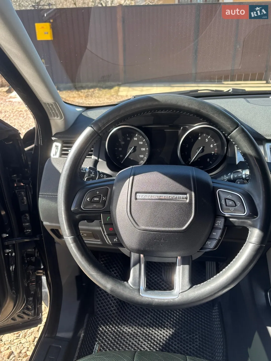 2015 Land Rover Range Rover Evoque - мініатюра 16