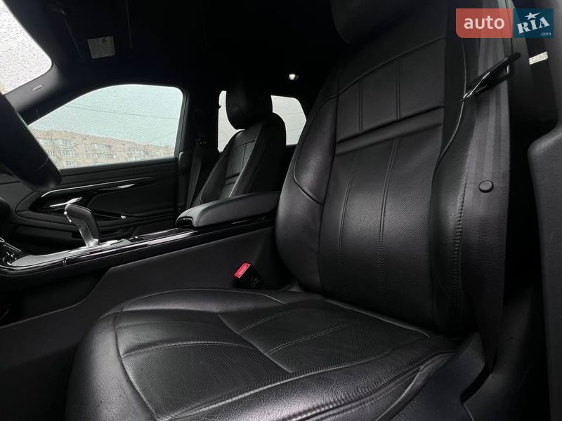 Внедорожник / Кроссовер Land Rover Range Rover Evoque 2021 в Киеве
