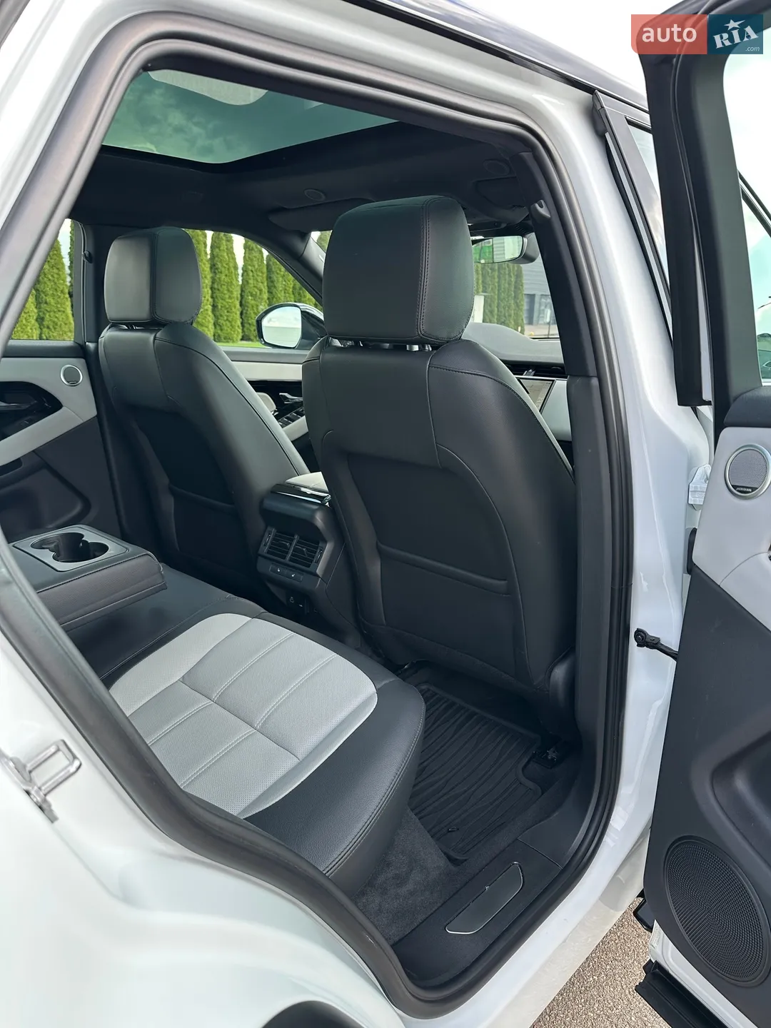 2025 Land Rover Range Rover Evoque - мініатюра 26