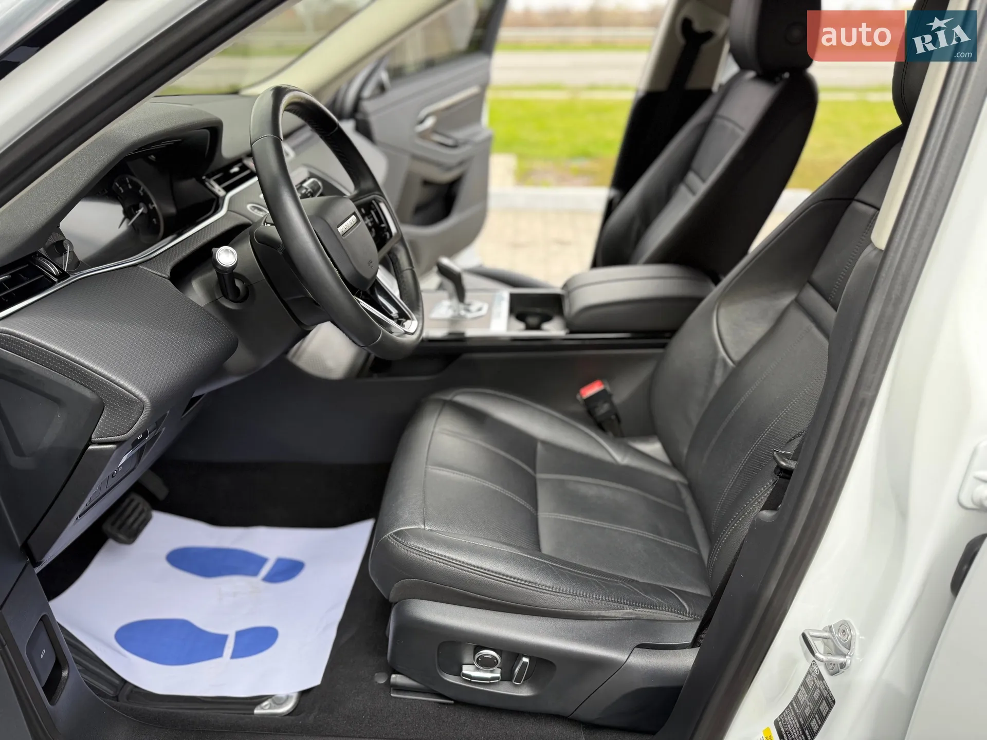 2021 Land Rover Range Rover Evoque - мініатюра 22