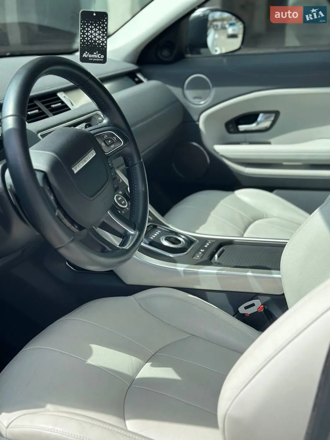 2015 Land Rover Range Rover Evoque - мініатюра 16