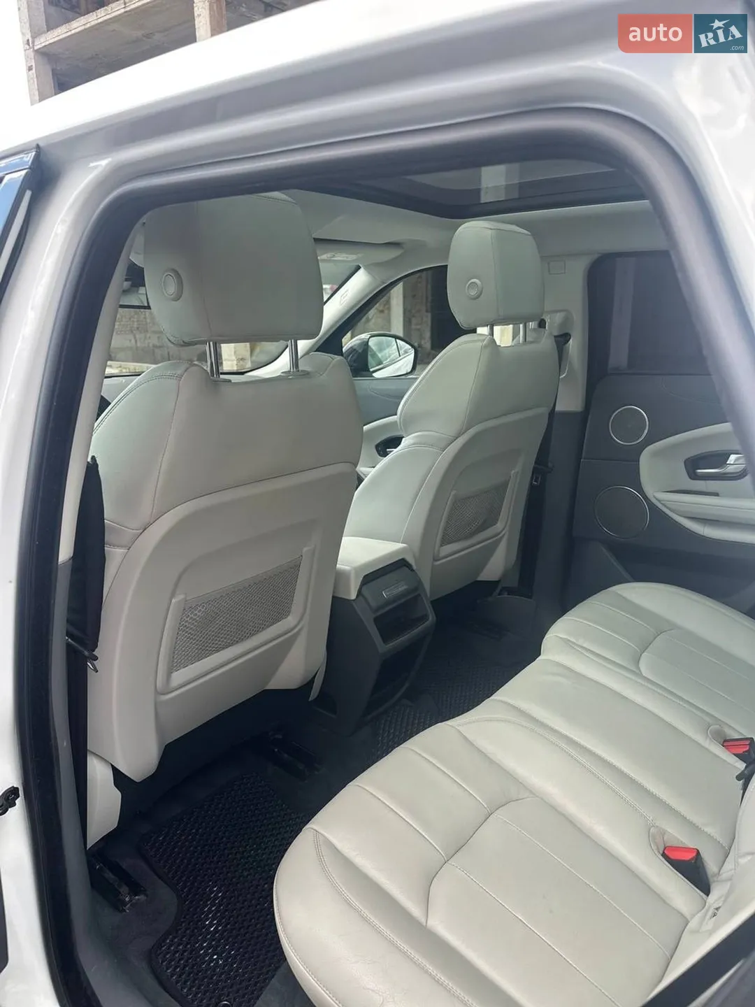 2015 Land Rover Range Rover Evoque - мініатюра 34