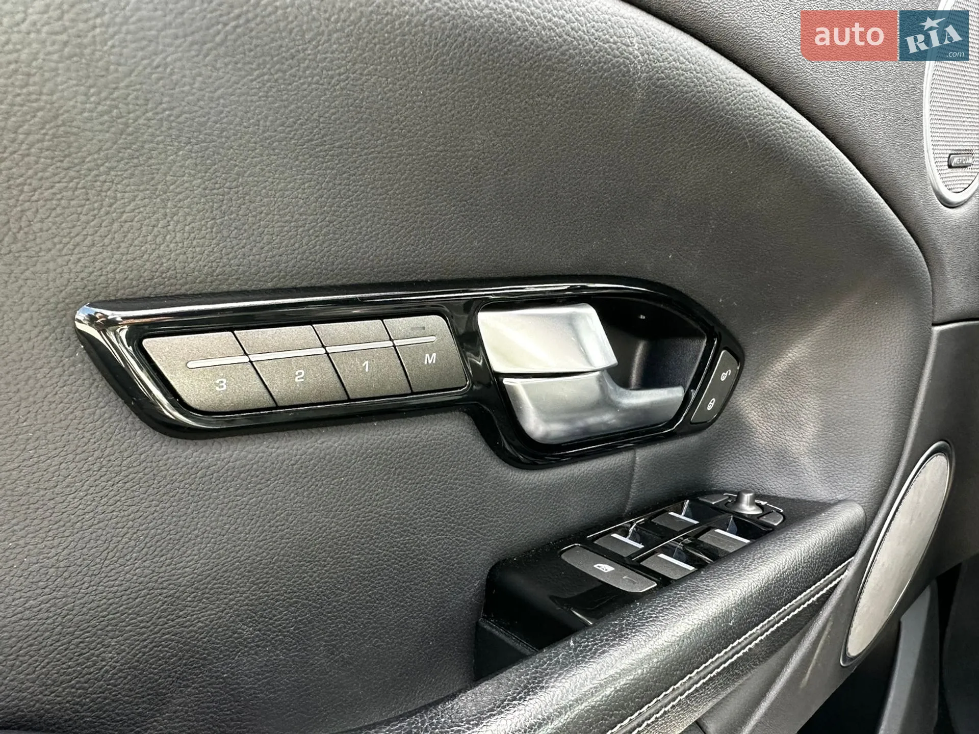 2016 Land Rover Range Rover Evoque - мініатюра 23
