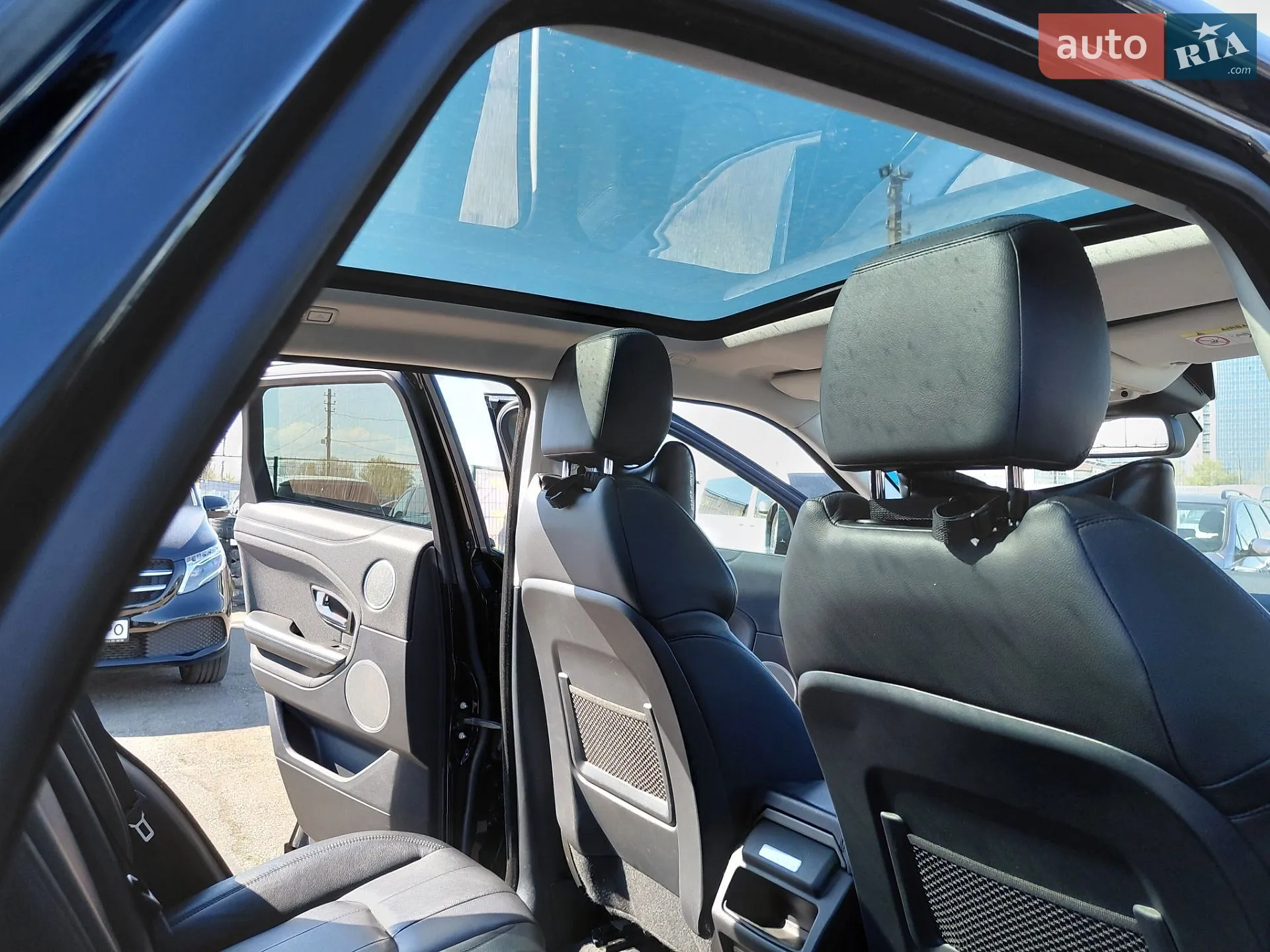 2017 Land Rover Range Rover Evoque - мініатюра 2