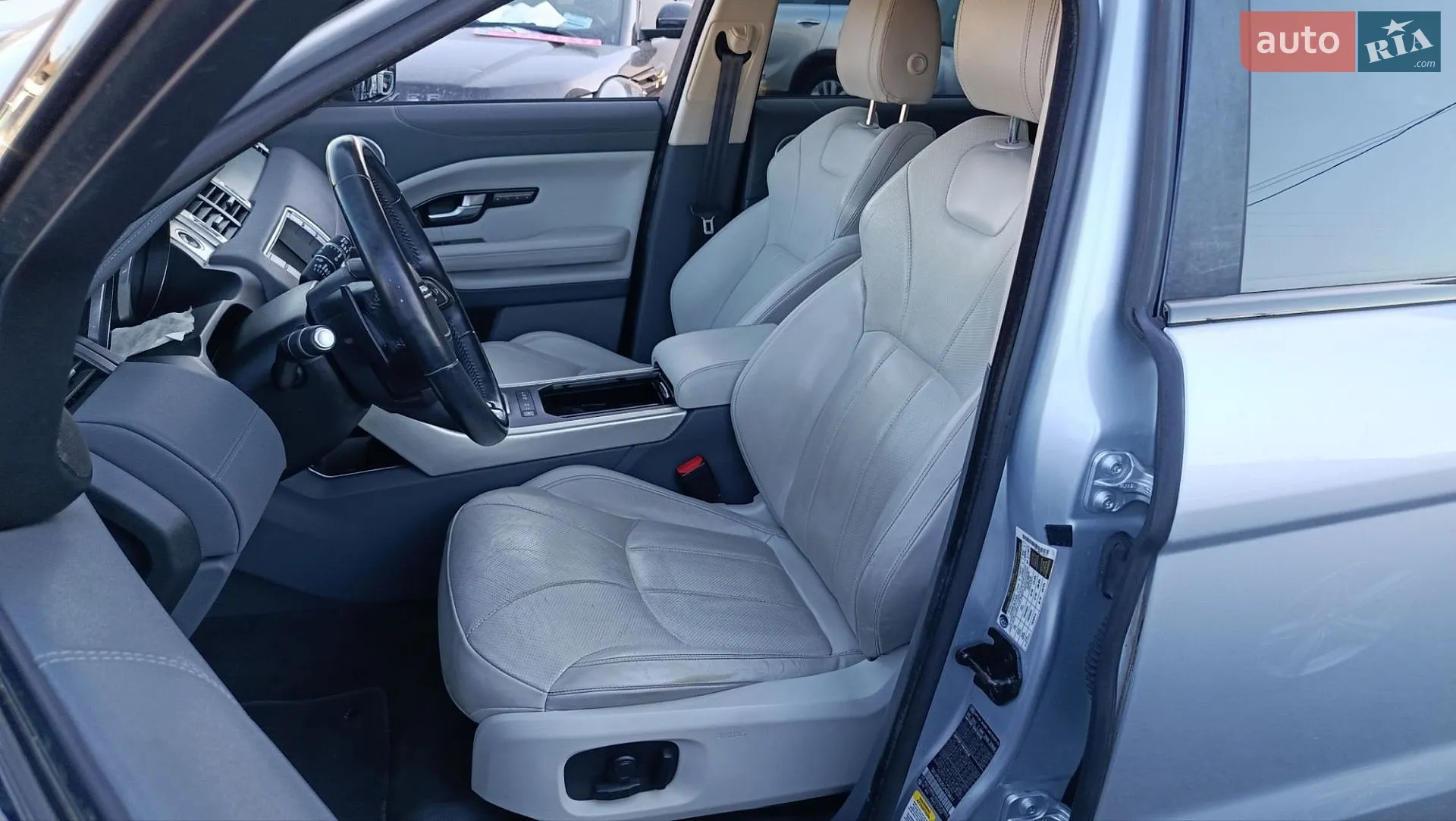 2015 Land Rover Range Rover Evoque - мініатюра 16