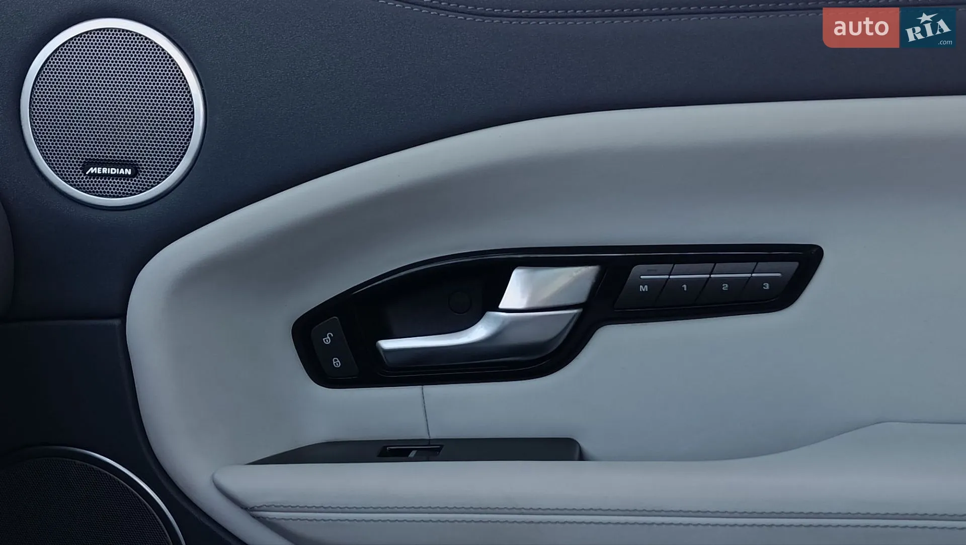 2015 Land Rover Range Rover Evoque - мініатюра 30