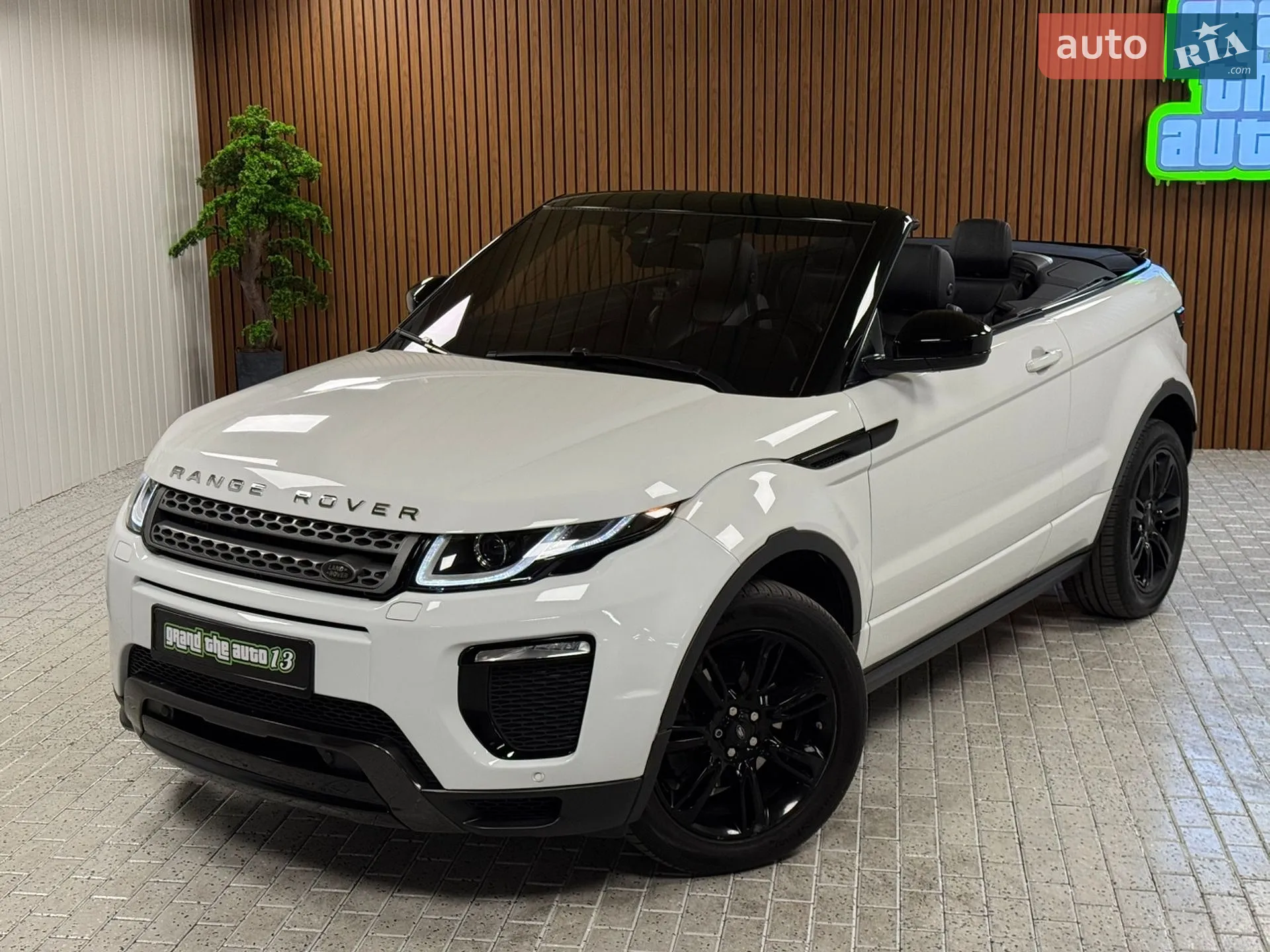 2017 Land Rover Range Rover Evoque - мініатюра 18