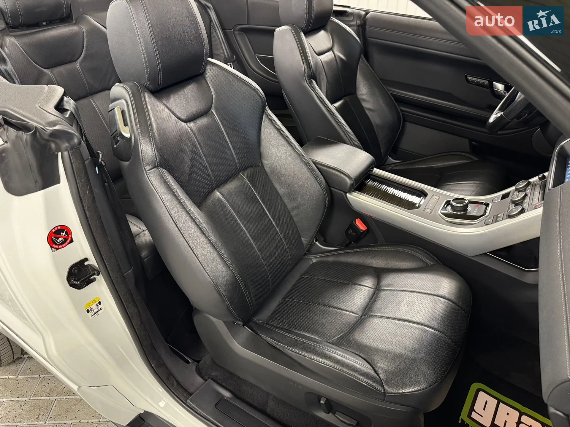 2017 Land Rover Range Rover Evoque - мініатюра 38