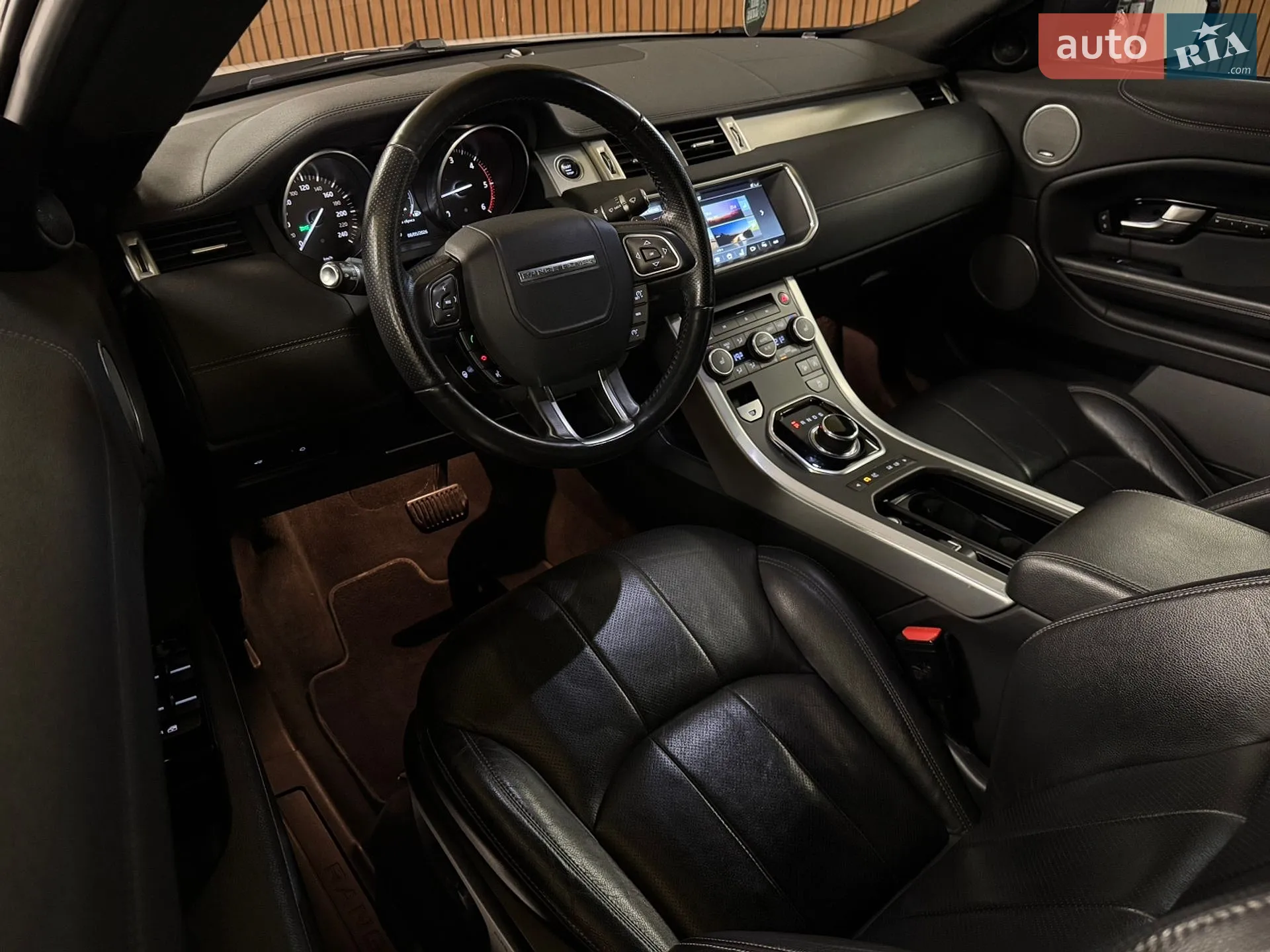 2017 Land Rover Range Rover Evoque - мініатюра 52