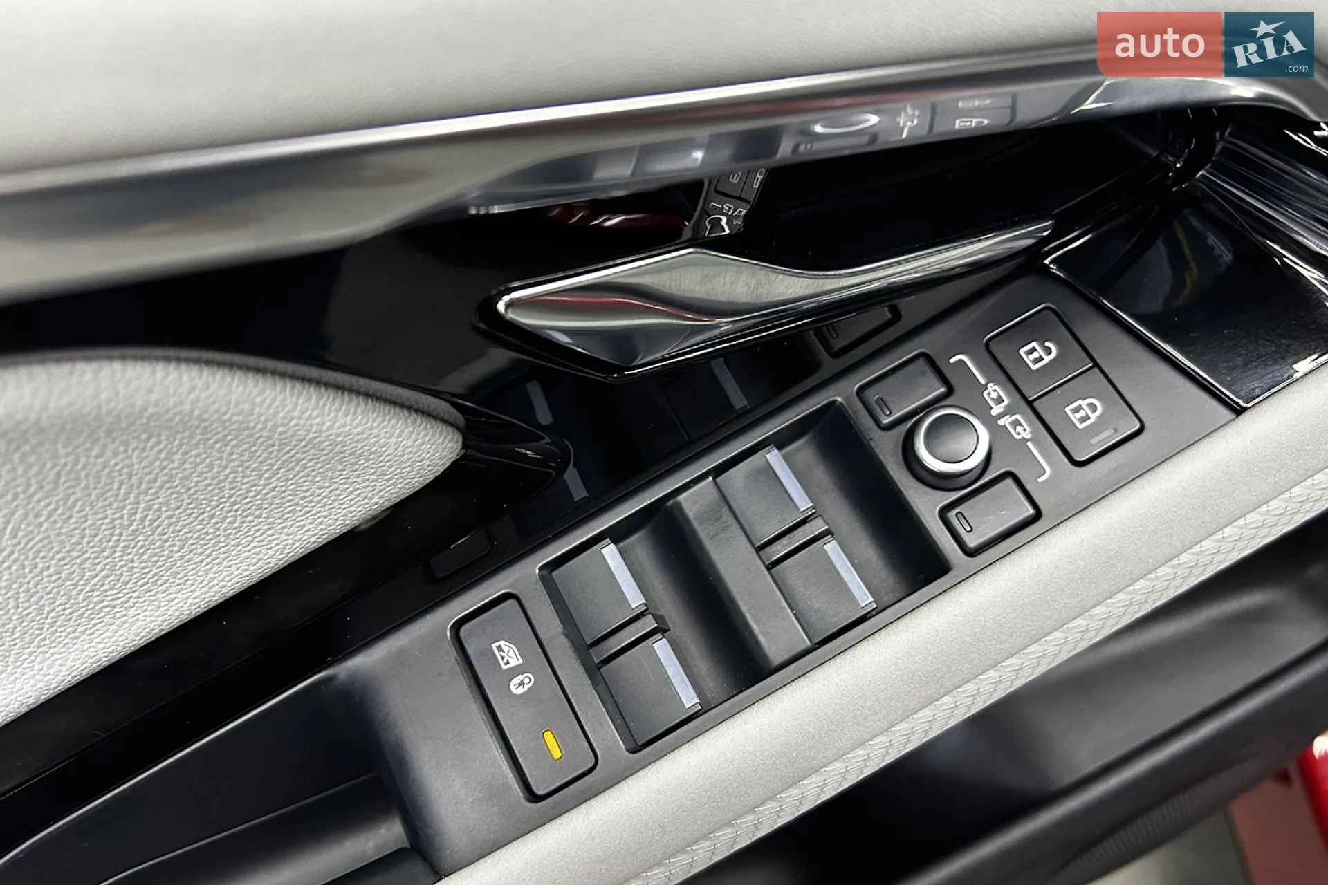 2021 Land Rover Range Rover Evoque - мініатюра 17
