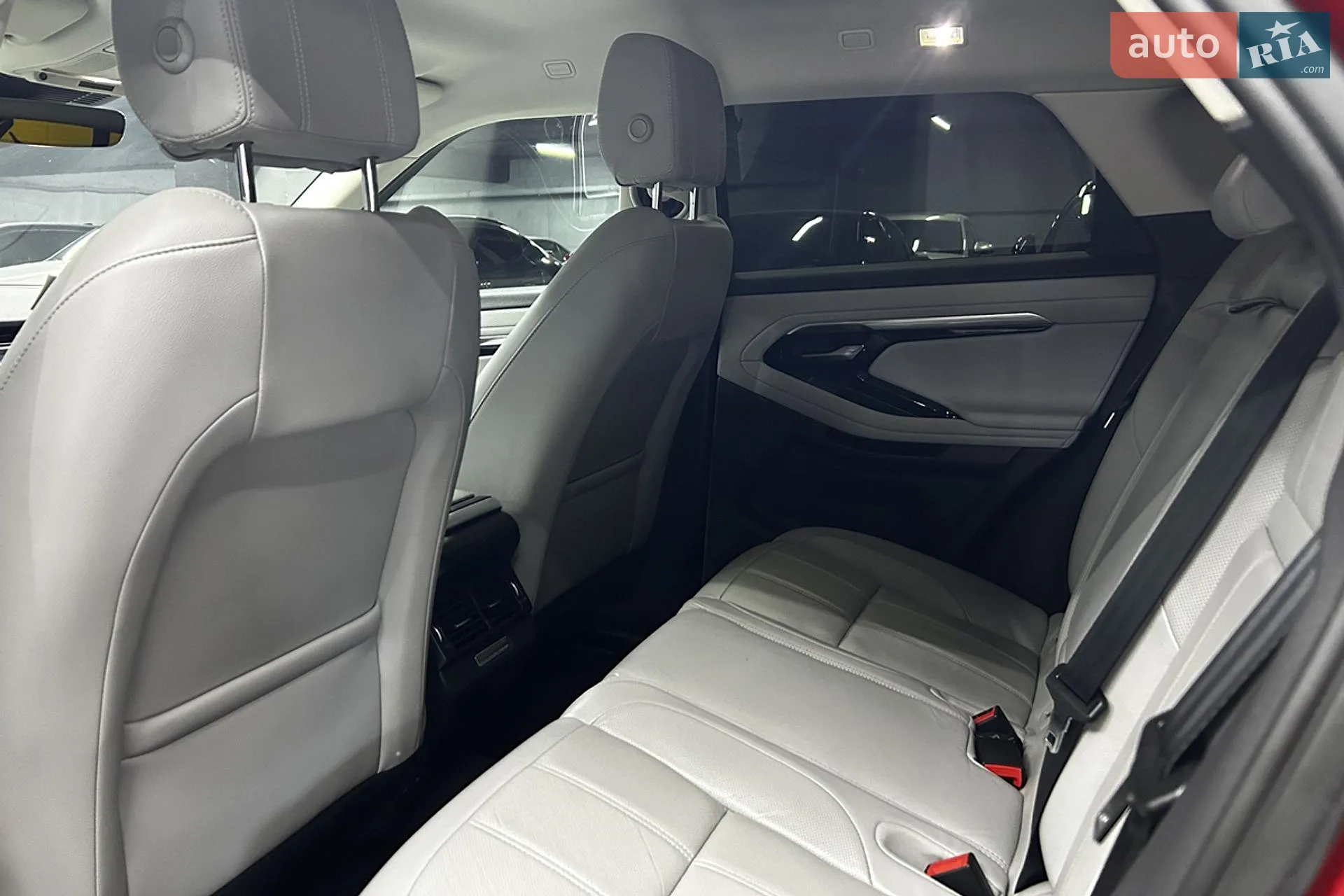 2021 Land Rover Range Rover Evoque - мініатюра 26