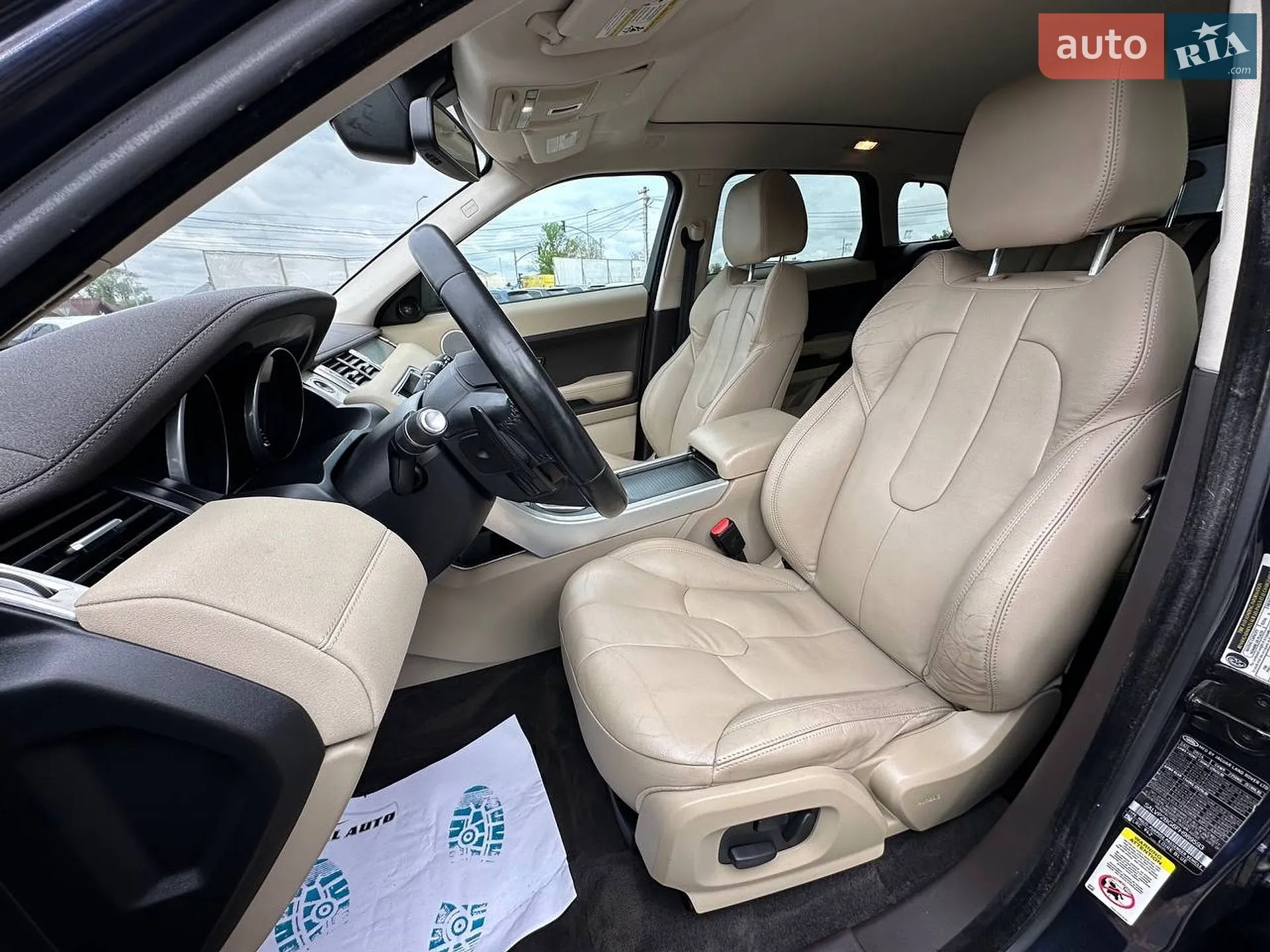 2015 Land Rover Range Rover Evoque - мініатюра 14