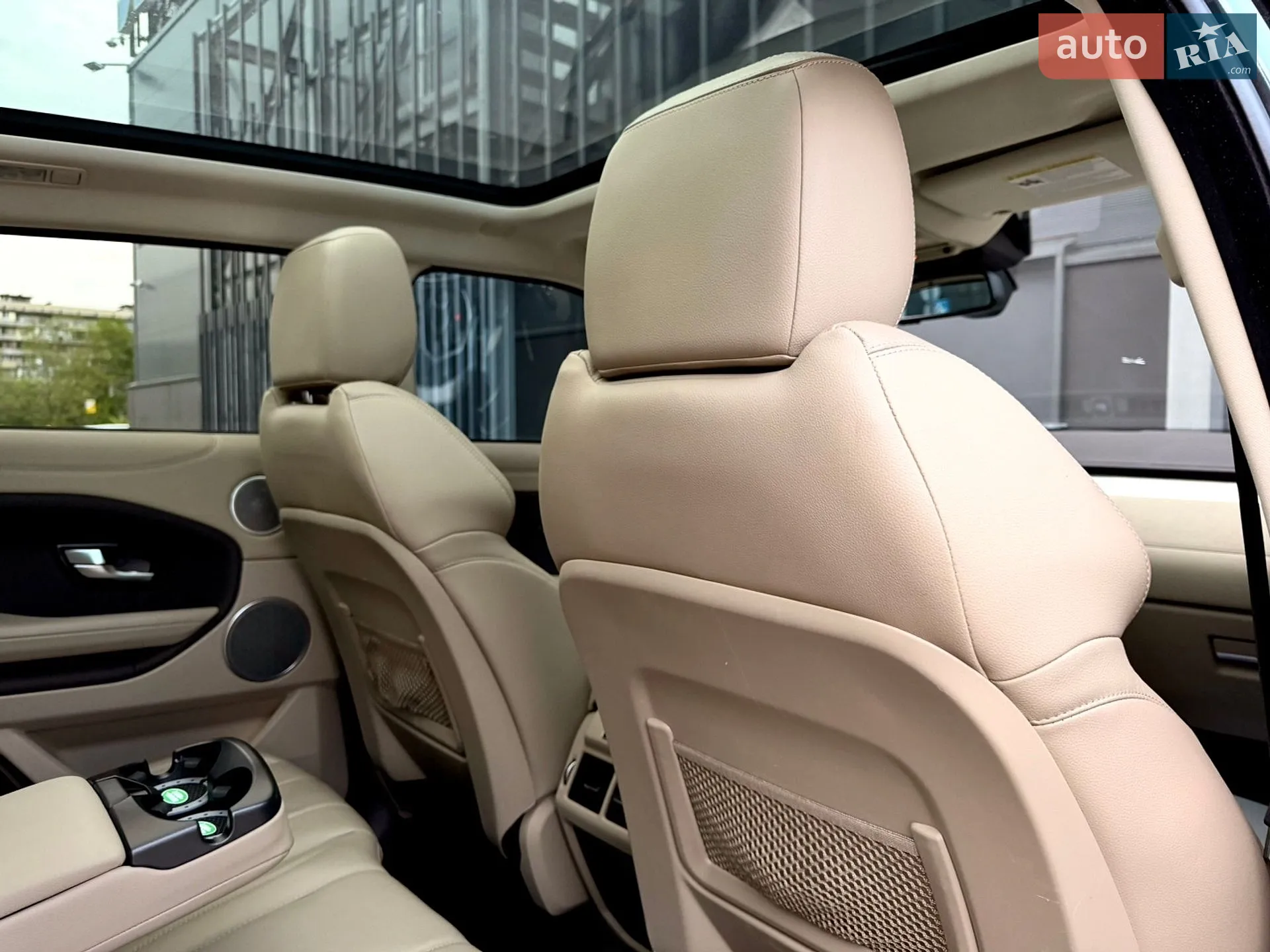 2017 Land Rover Range Rover Evoque - мініатюра 41