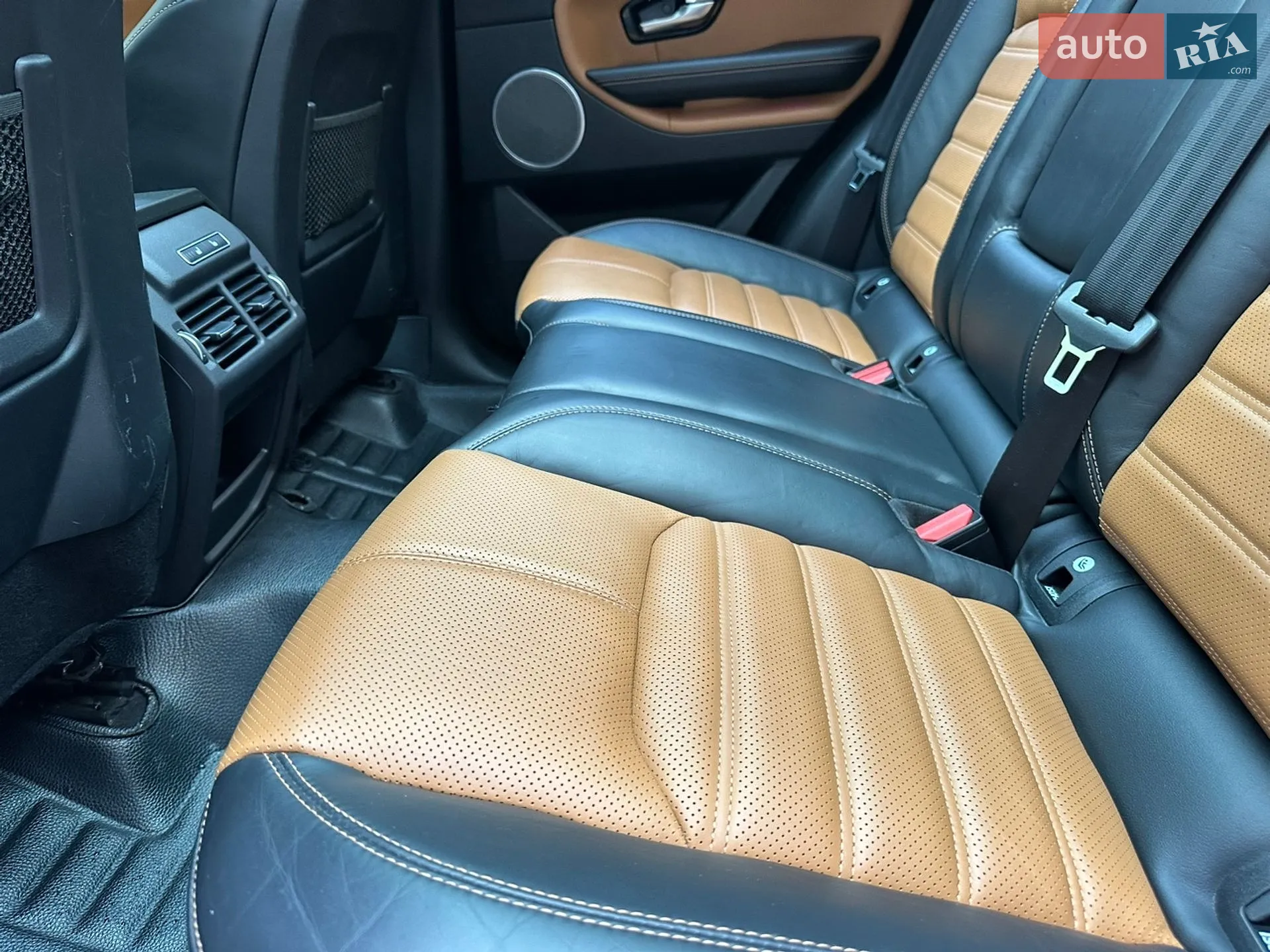 2016 Land Rover Range Rover Evoque - мініатюра 25