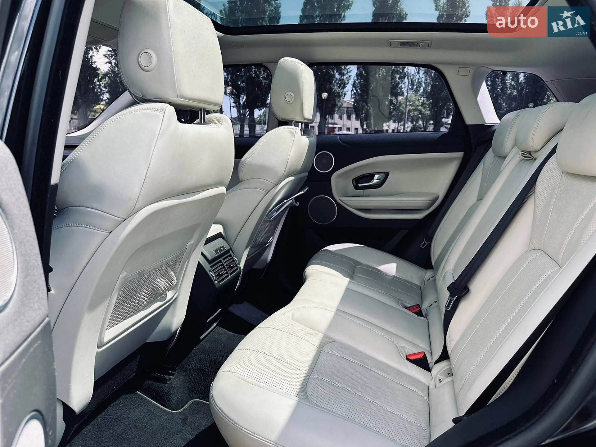 2016 Land Rover Range Rover Evoque - мініатюра 10