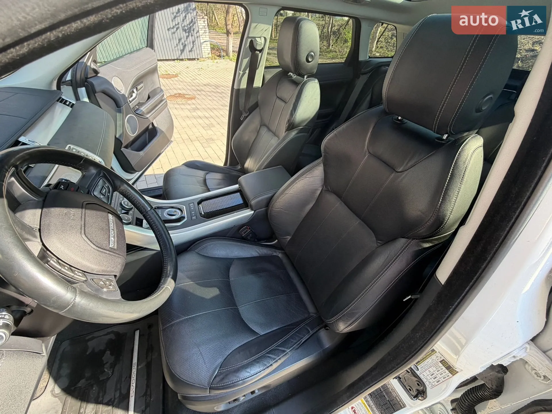 2016 Land Rover Range Rover Evoque - мініатюра 25