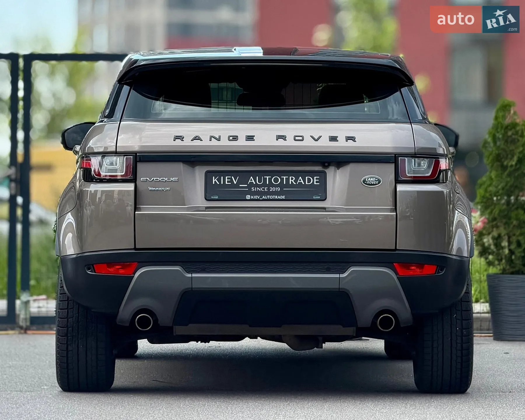 2018 Land Rover Range Rover Evoque - мініатюра 14