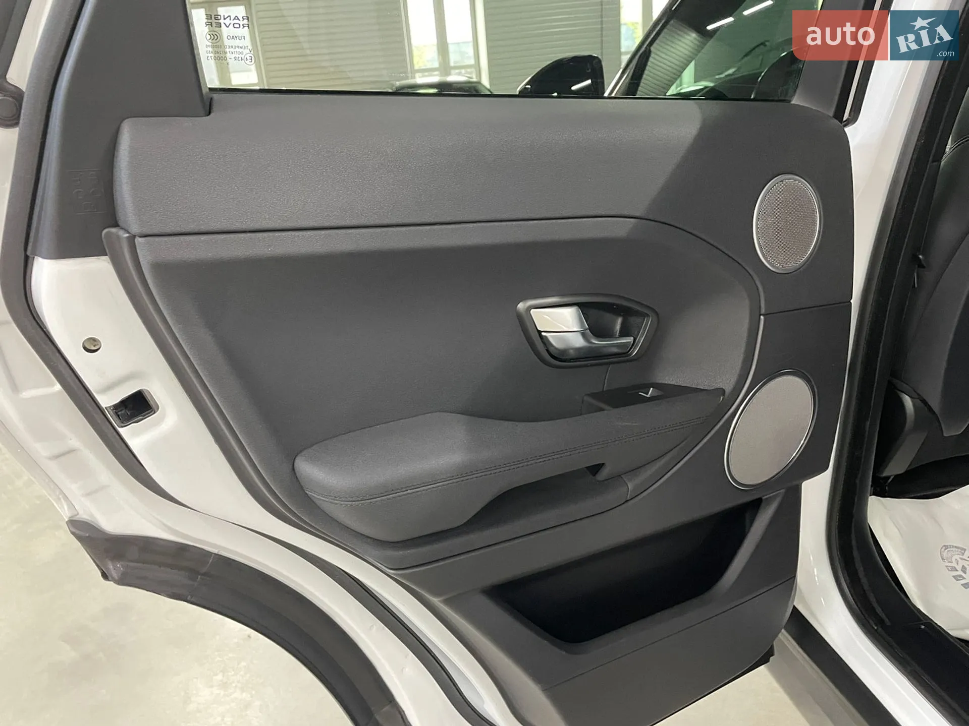 2014 Land Rover Range Rover Evoque - мініатюра 26