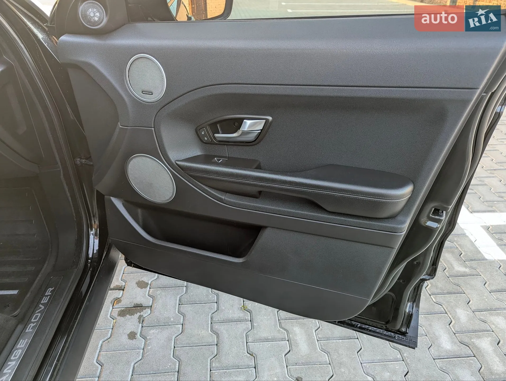 2015 Land Rover Range Rover Evoque - мініатюра 24