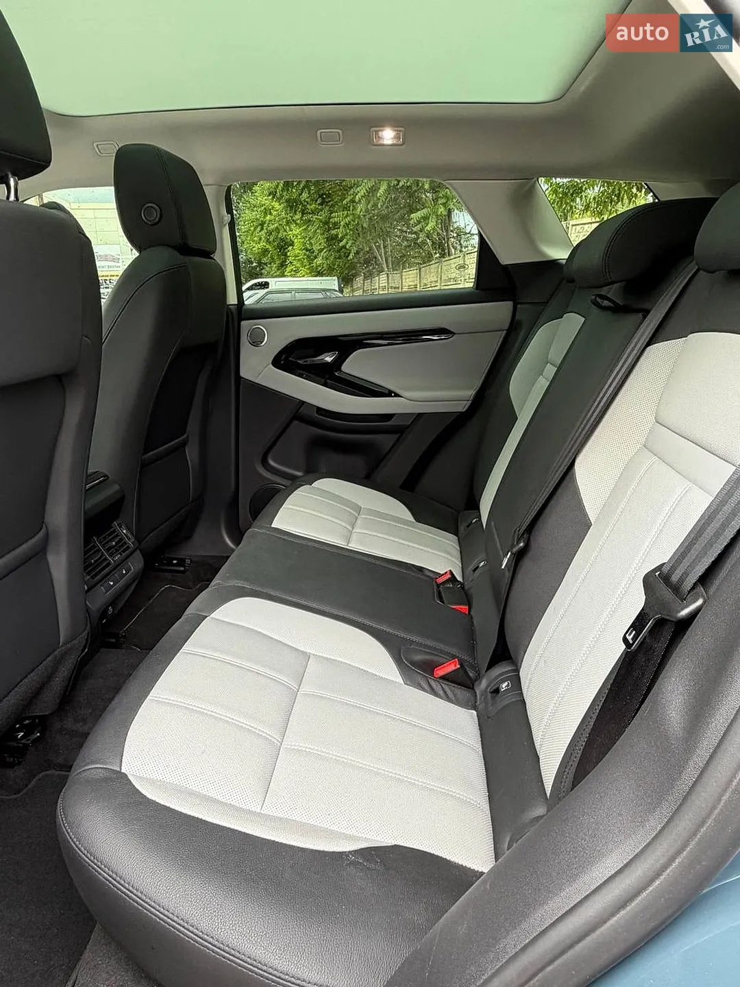2023 Land Rover Range Rover Evoque - мініатюра 19