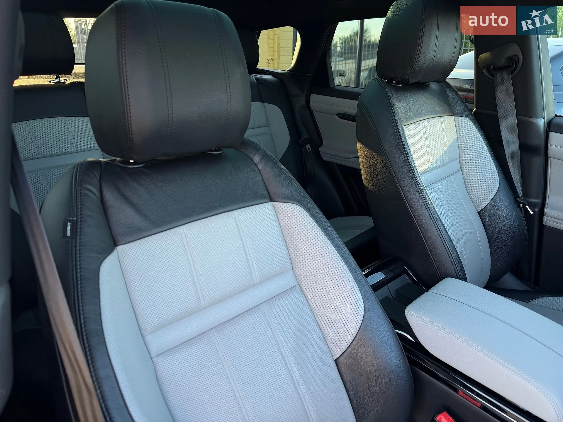 2020 Land Rover Range Rover Evoque - мініатюра 17