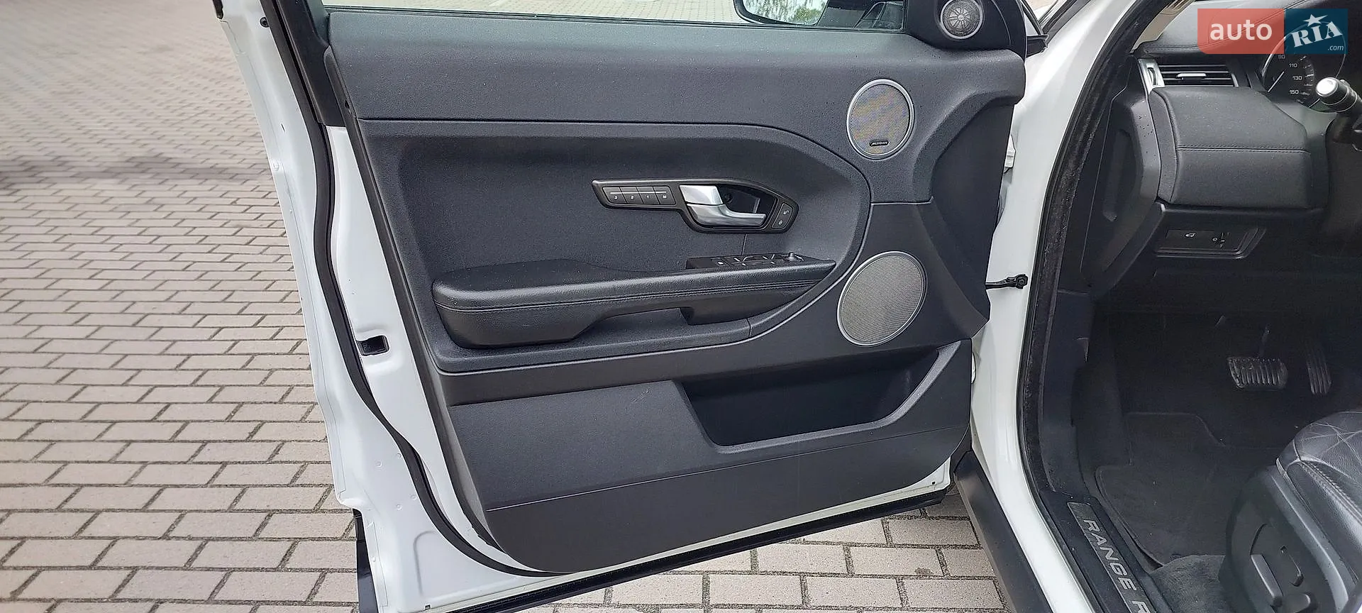 2015 Land Rover Range Rover Evoque - мініатюра 17