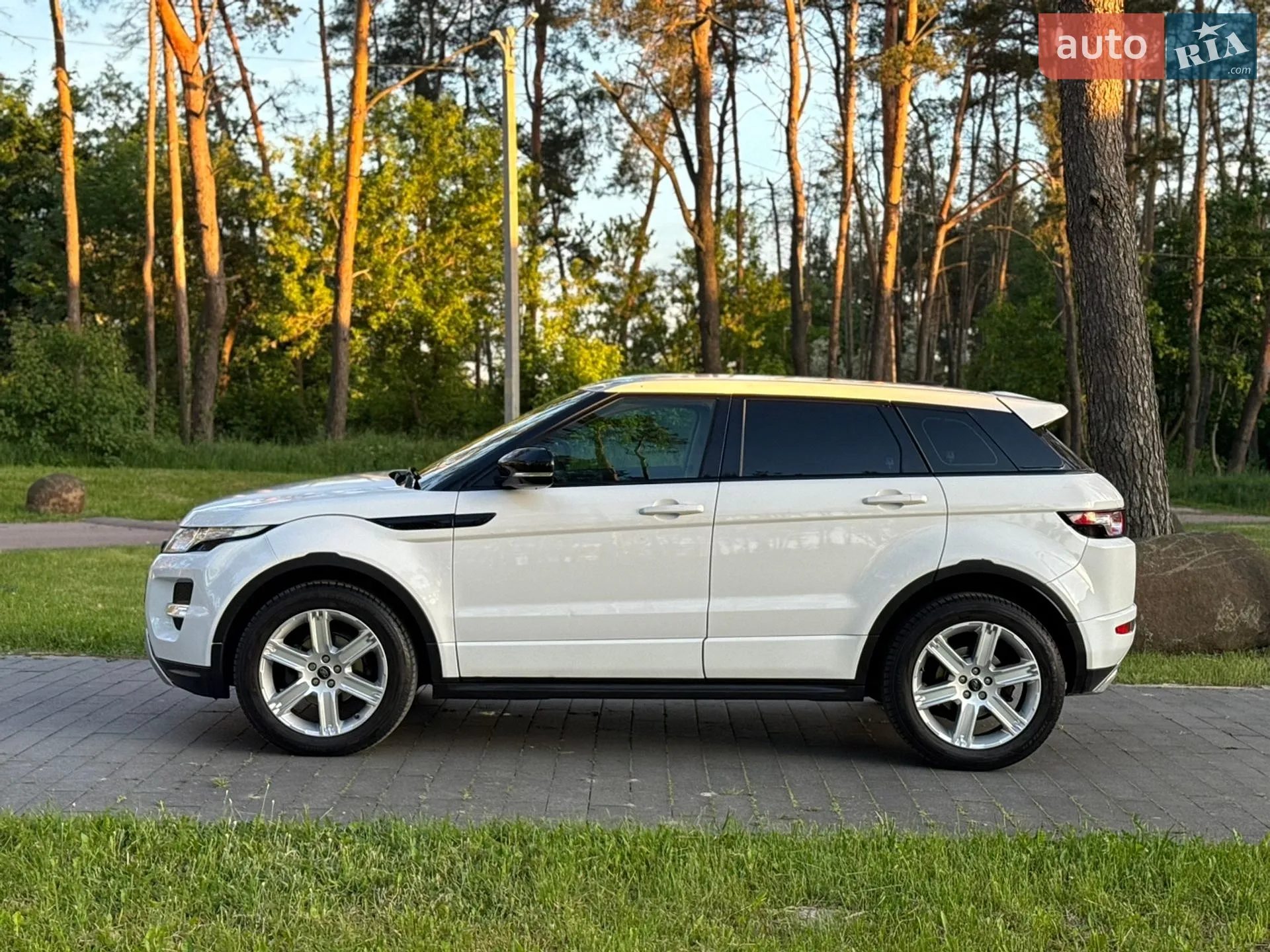 2013 Land Rover Range Rover Evoque - мініатюра 11