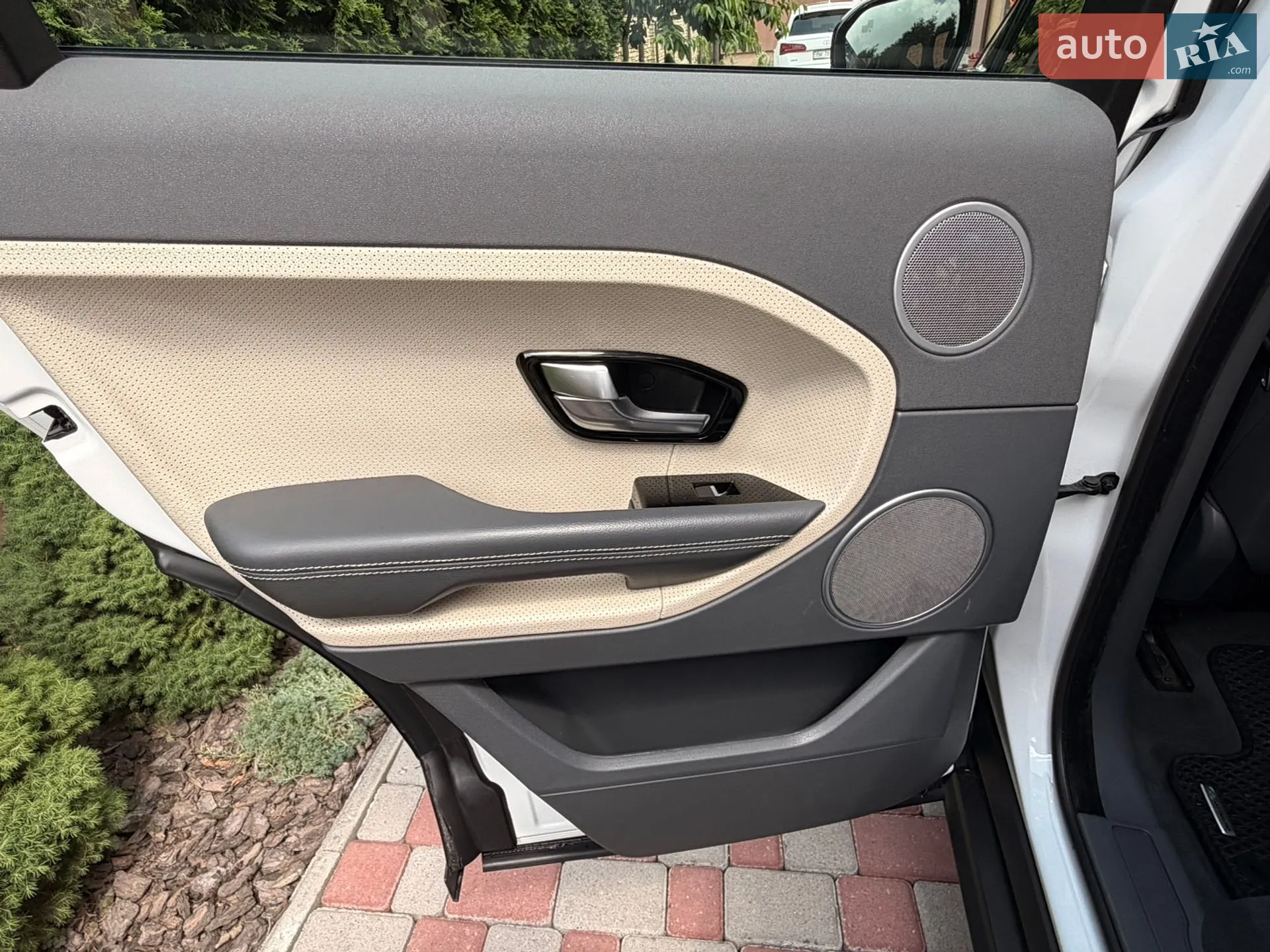 2012 Land Rover Range Rover Evoque - мініатюра 14