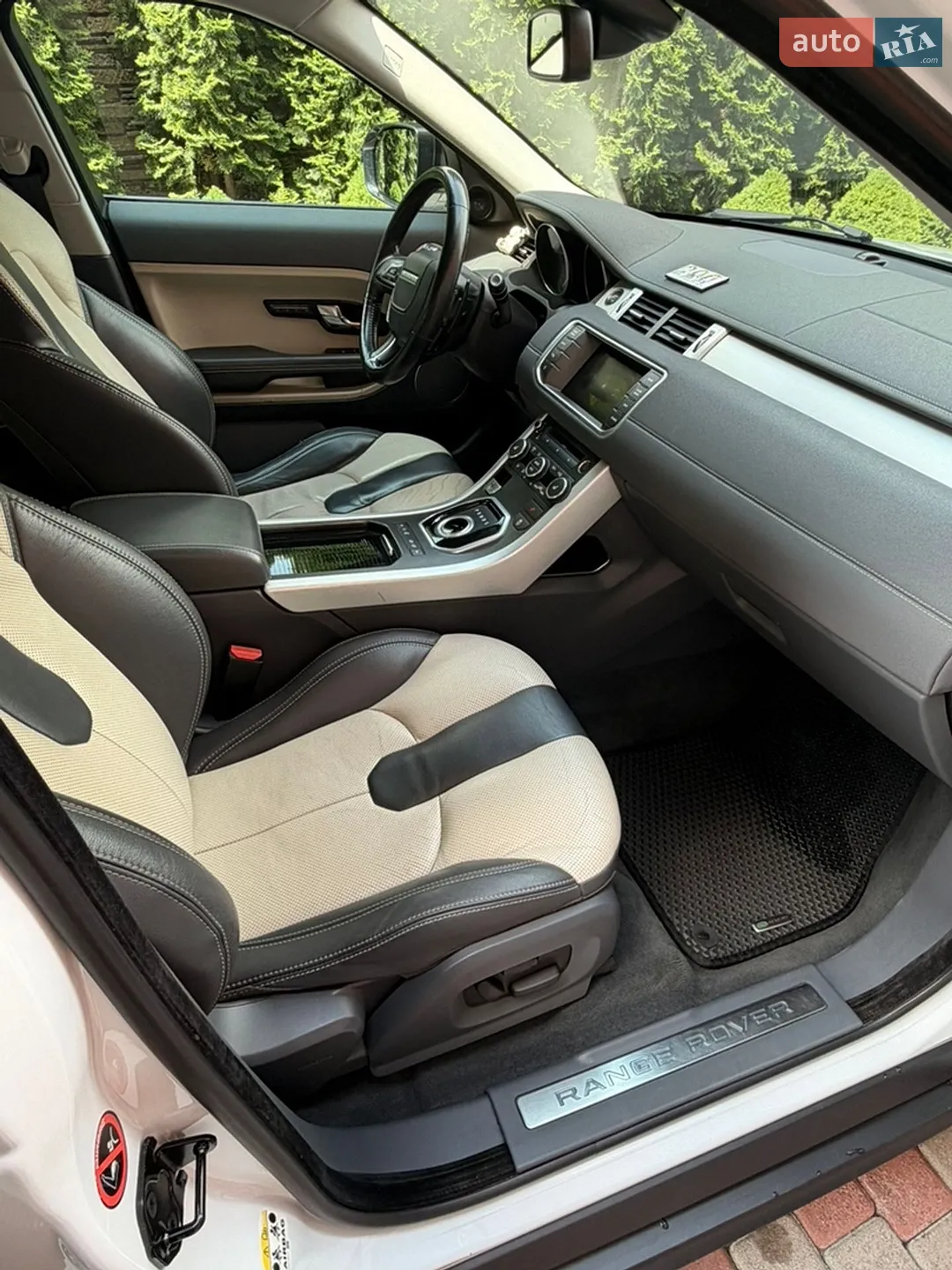 2012 Land Rover Range Rover Evoque - мініатюра 16