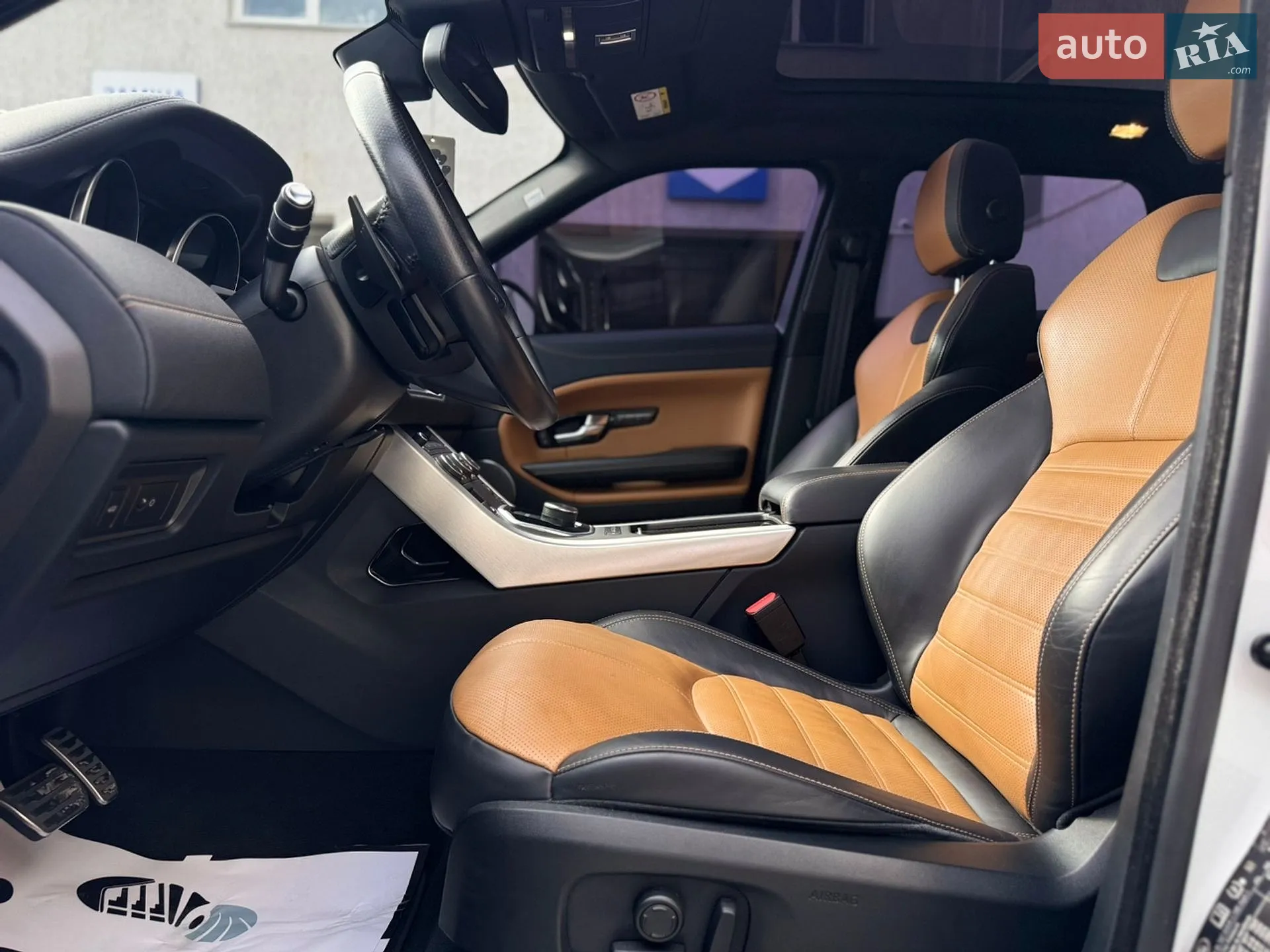 2017 Land Rover Range Rover Evoque - мініатюра 24
