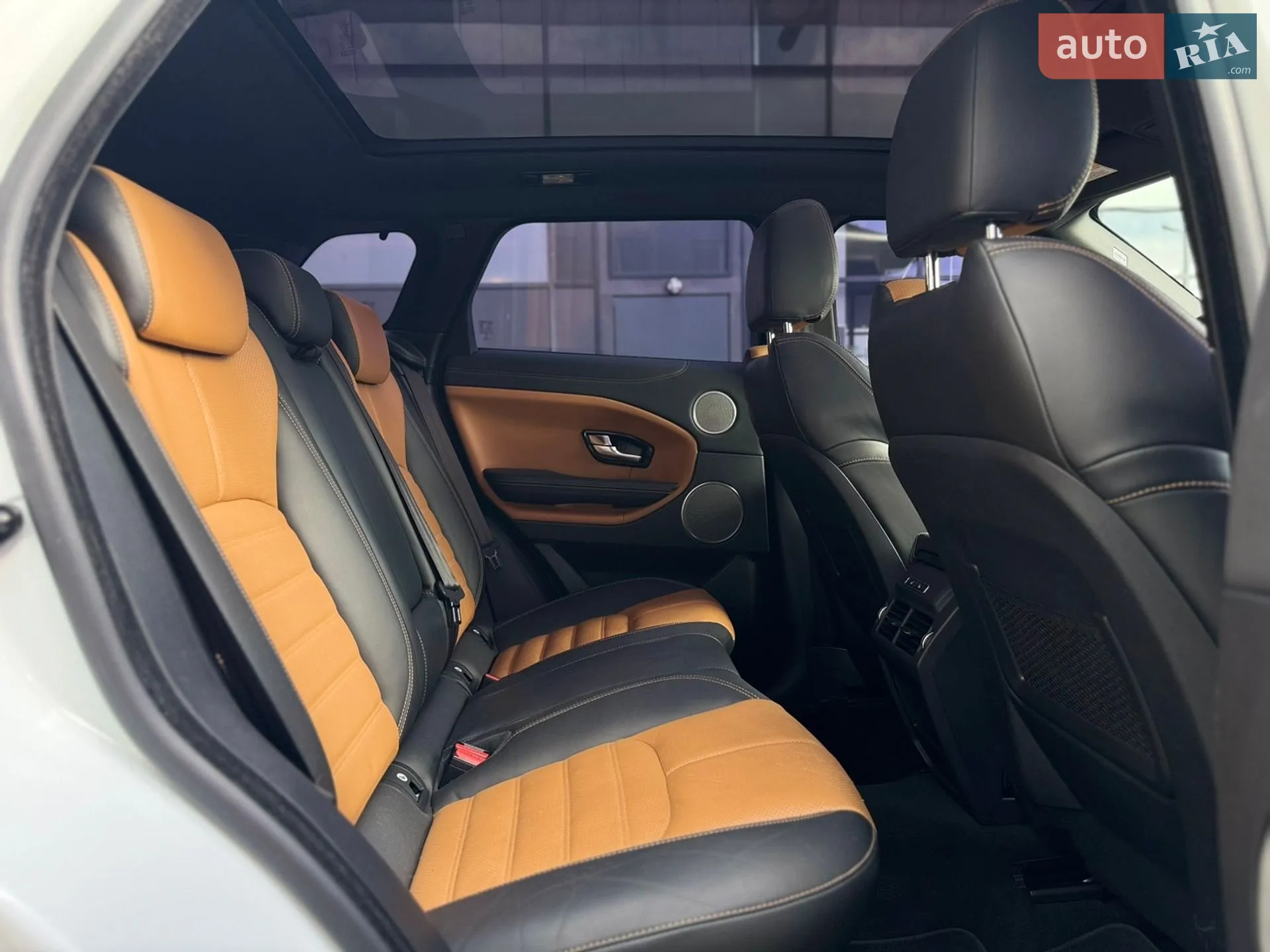 2017 Land Rover Range Rover Evoque - мініатюра 39