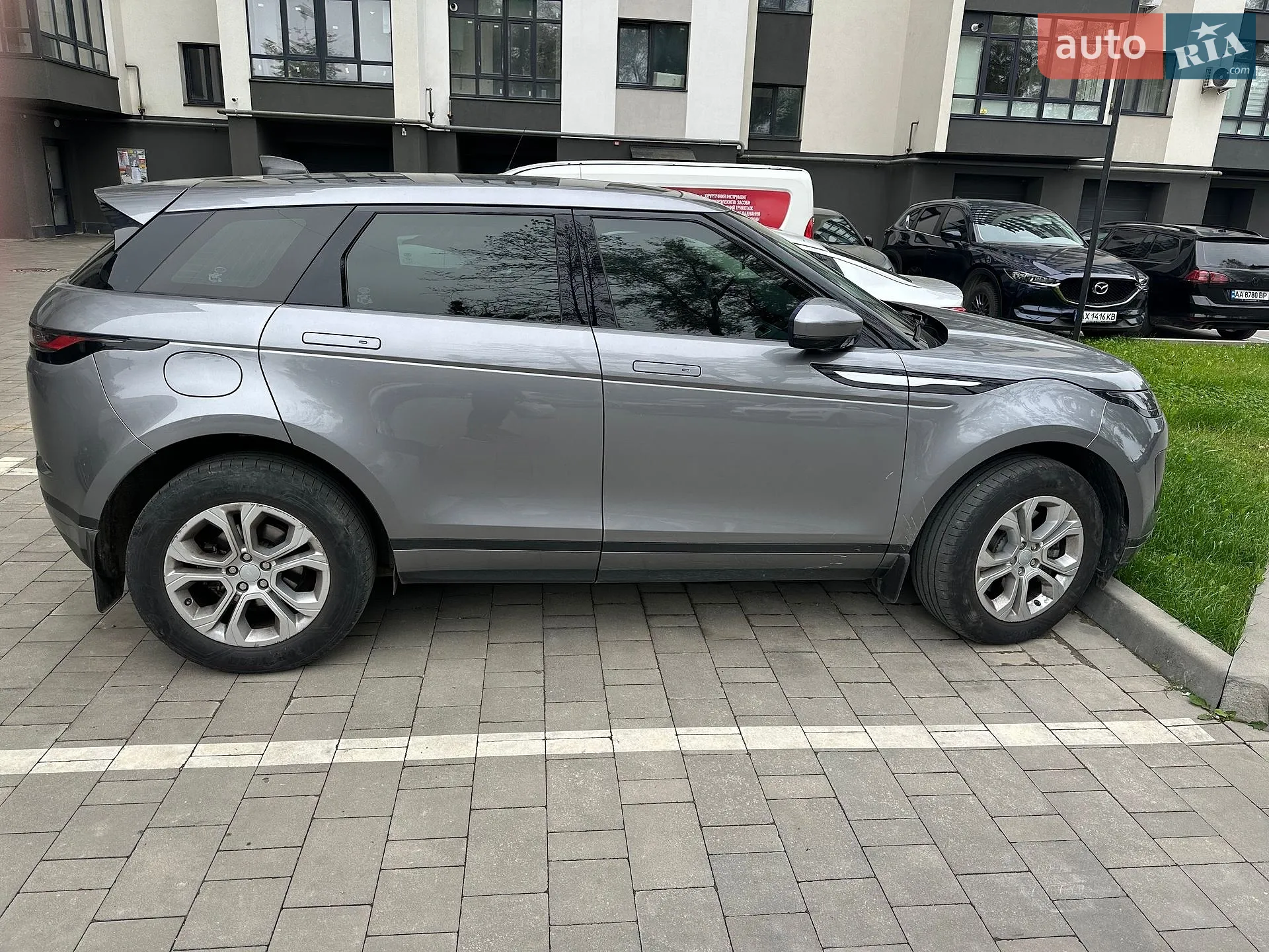 2019 Land Rover Range Rover Evoque - мініатюра 2