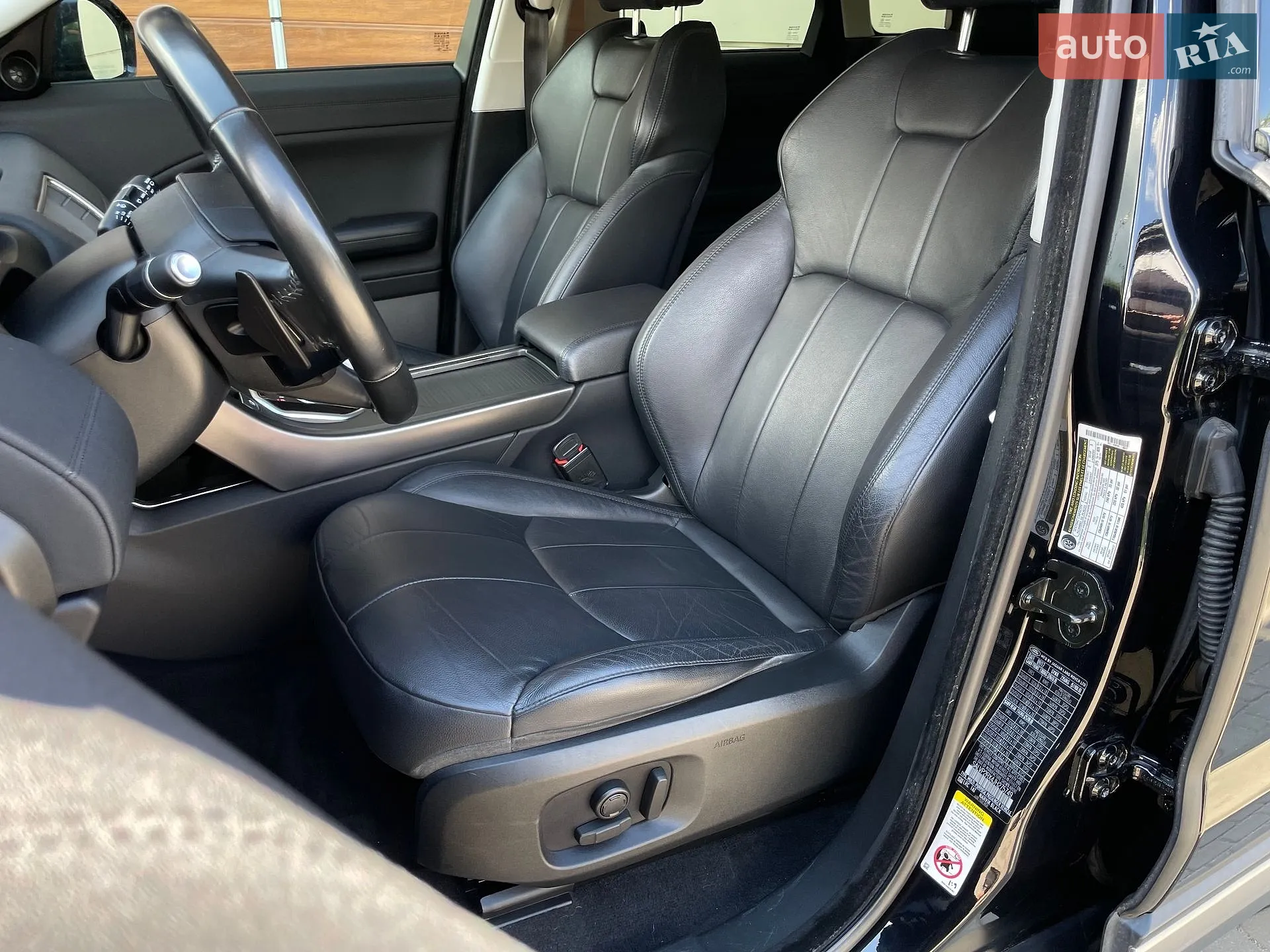 2017 Land Rover Range Rover Evoque - мініатюра 25