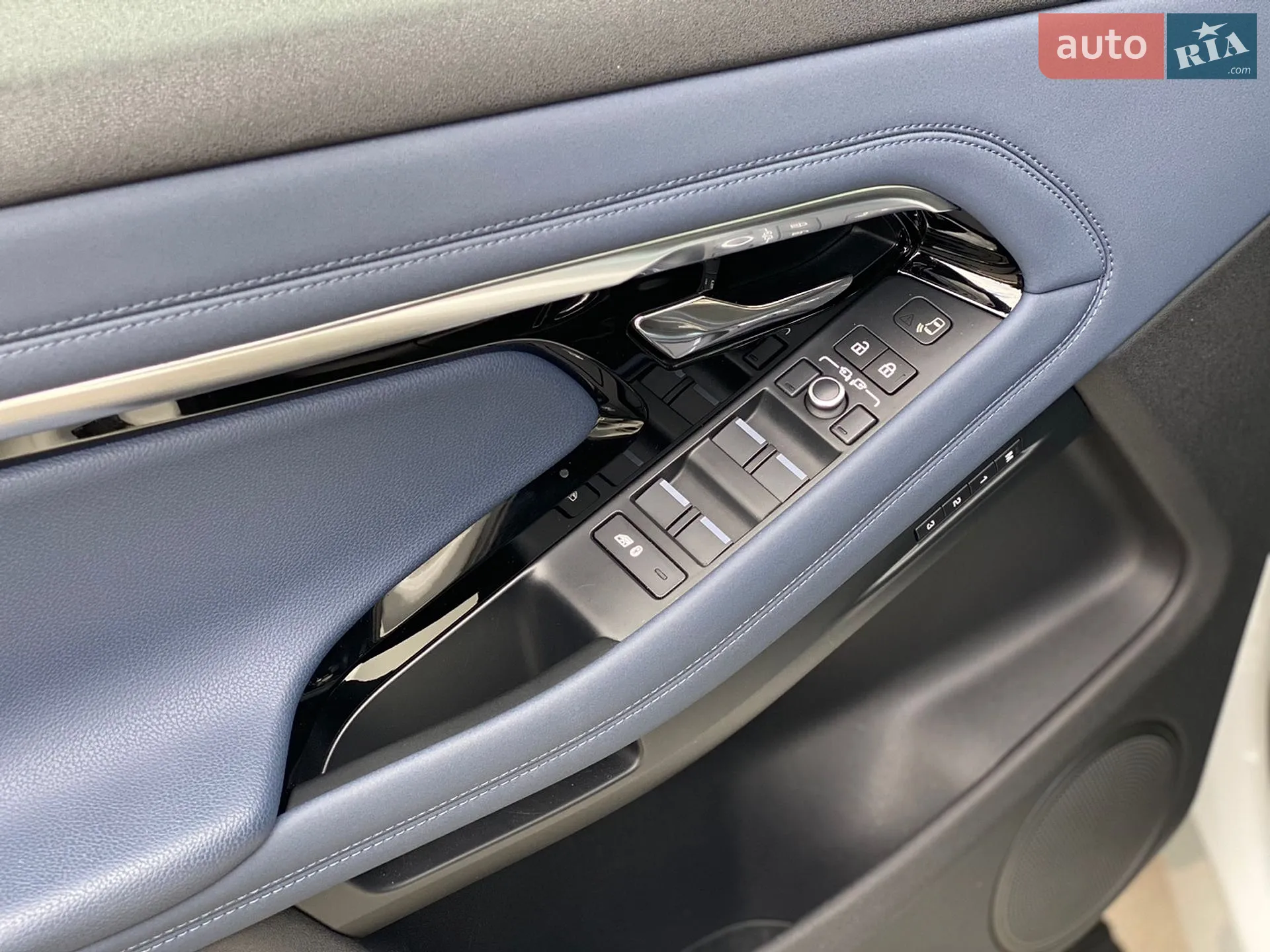 2021 Land Rover Range Rover Evoque - мініатюра 15