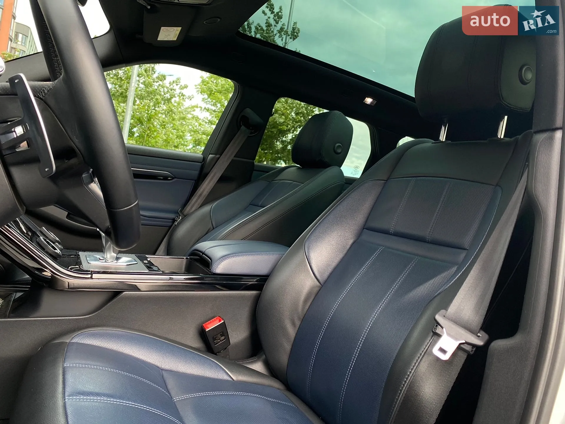 2021 Land Rover Range Rover Evoque - мініатюра 21