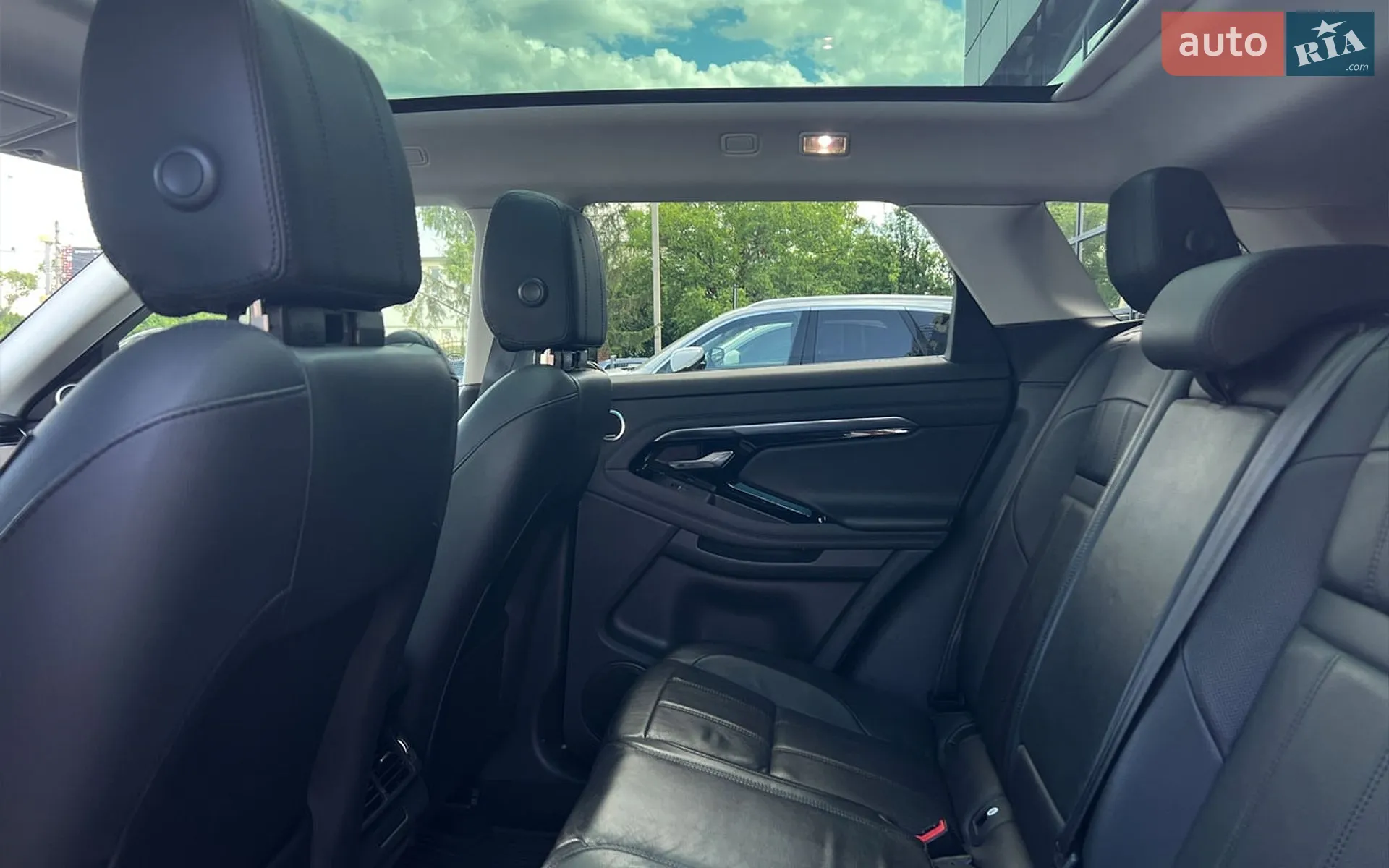 2019 Land Rover Range Rover Evoque - мініатюра 24
