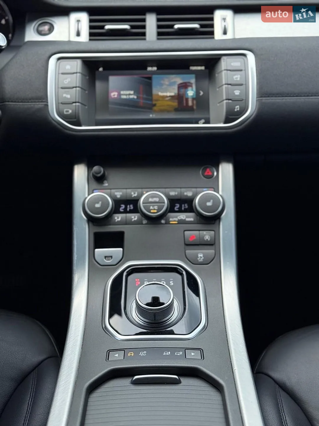 2016 Land Rover Range Rover Evoque - мініатюра 28