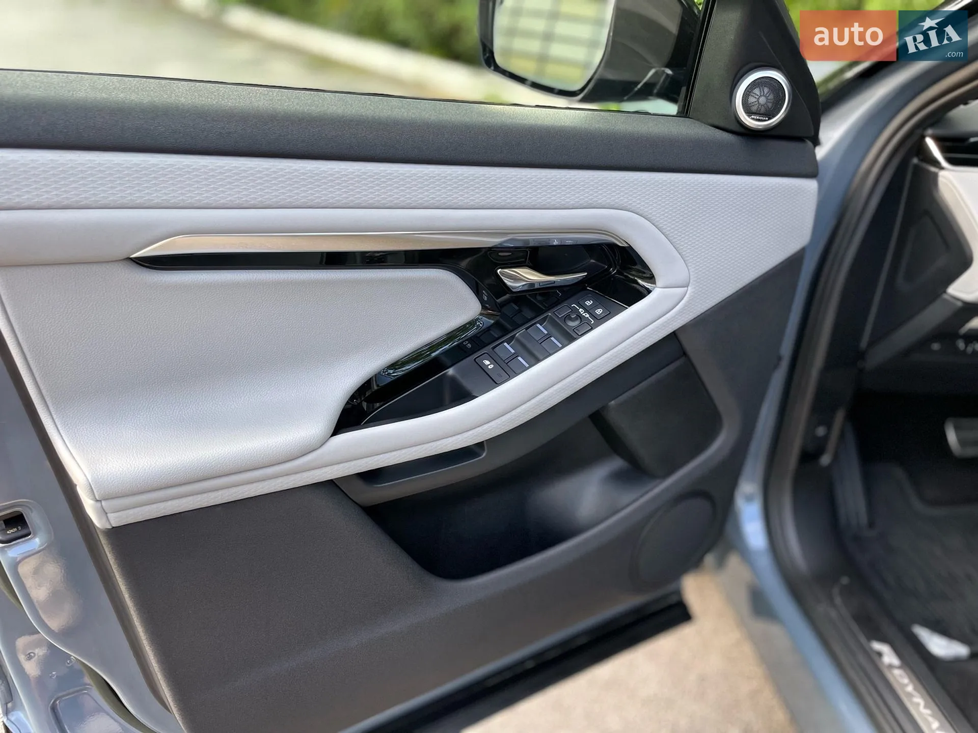 2022 Land Rover Range Rover Evoque - мініатюра 16