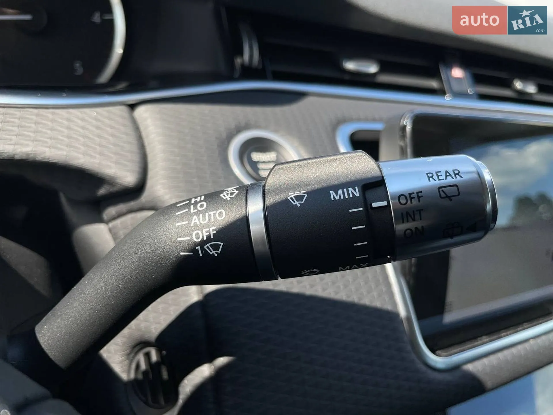 2021 Land Rover Range Rover Evoque - мініатюра 26