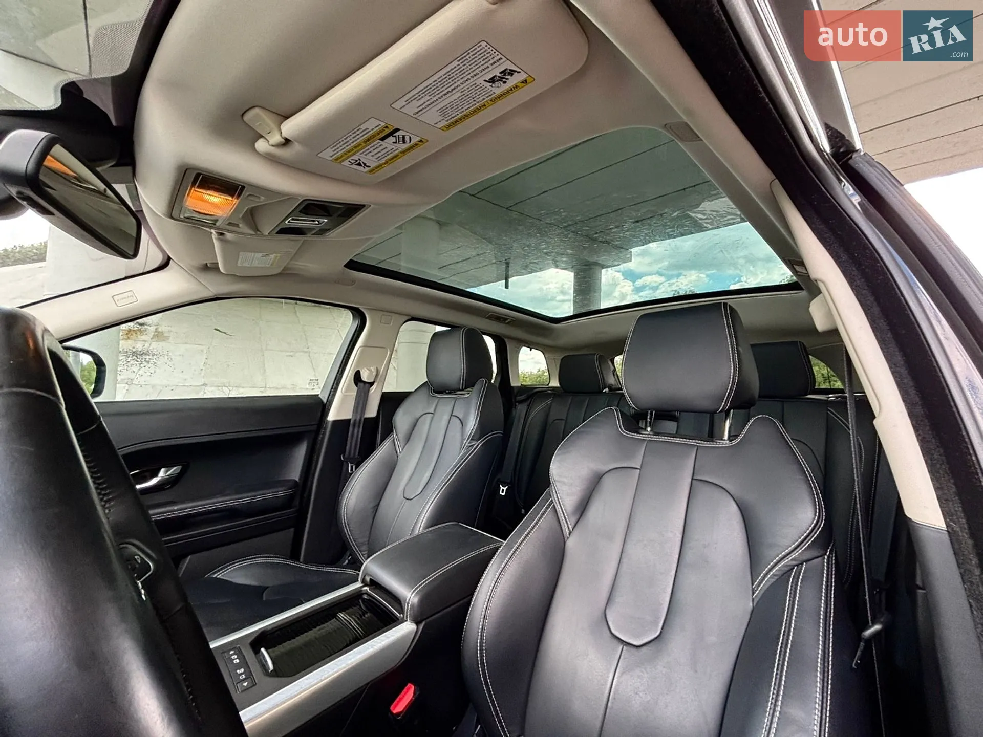 2012 Land Rover Range Rover Evoque - мініатюра 33