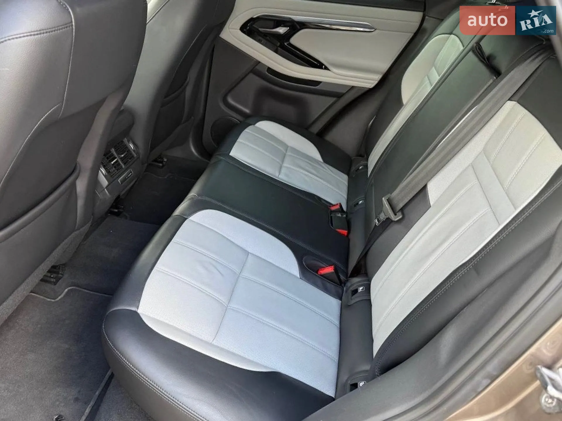 2020 Land Rover Range Rover Evoque - мініатюра 20