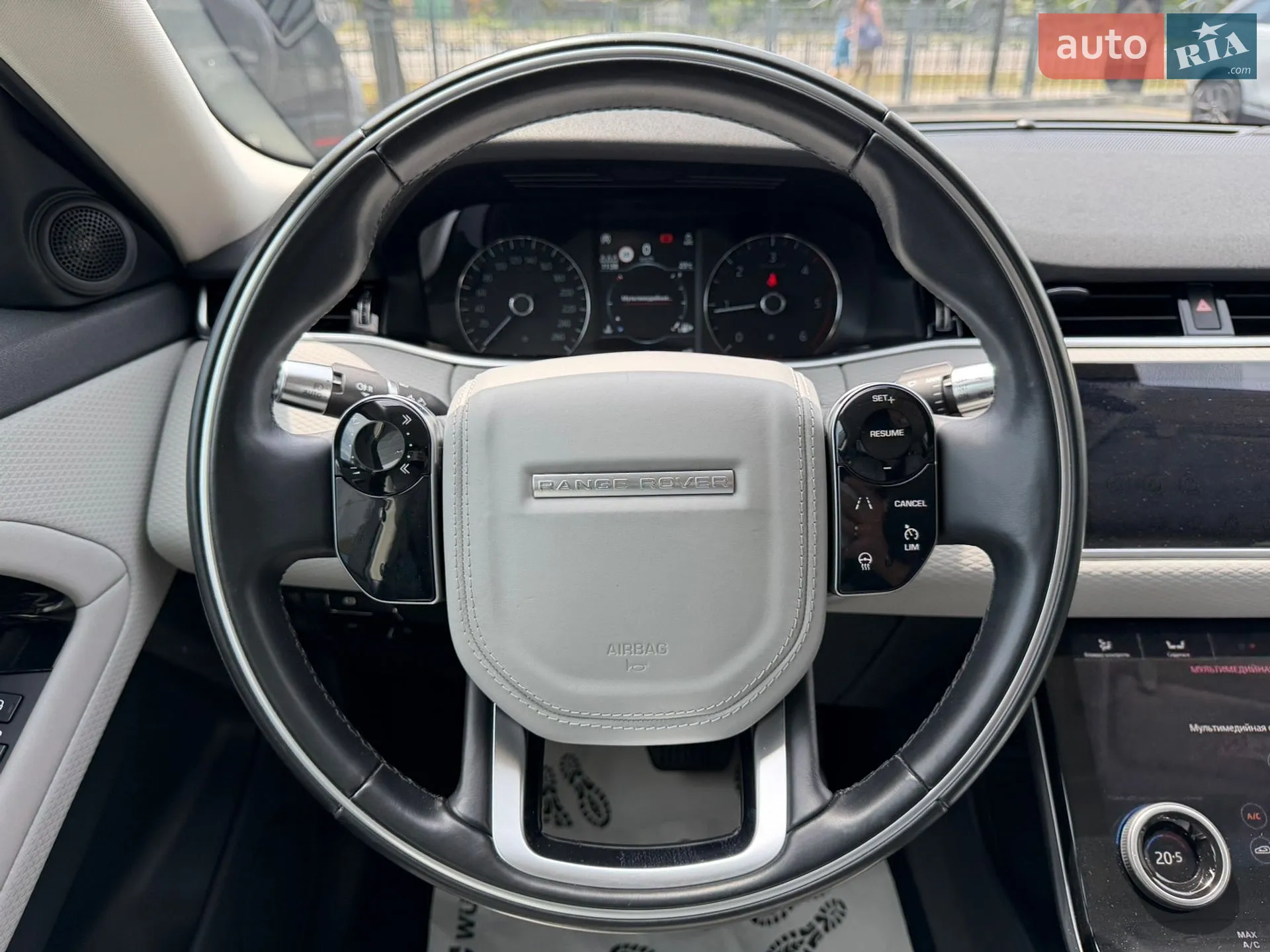 2019 Land Rover Range Rover Evoque - мініатюра 20
