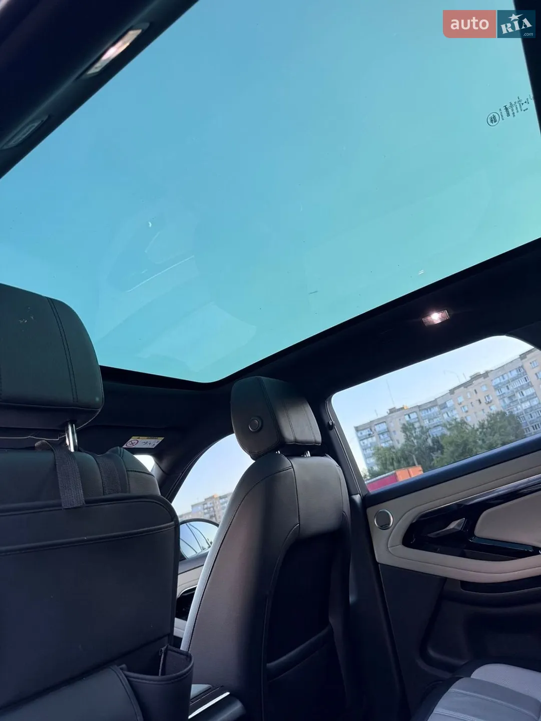 2019 Land Rover Range Rover Evoque - мініатюра 13