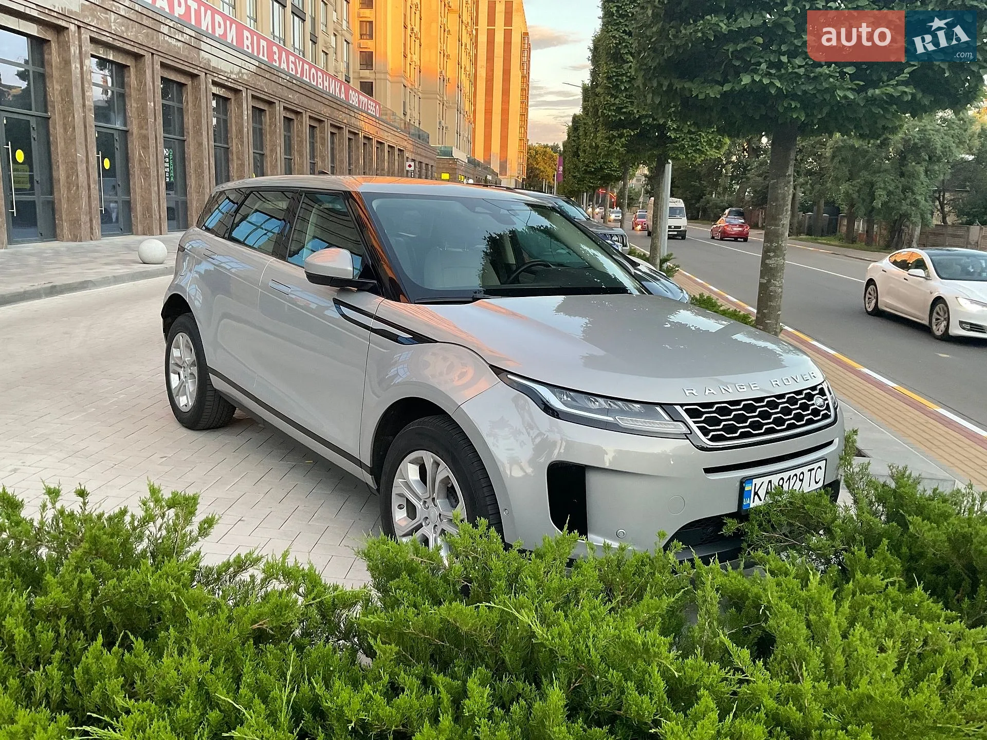 2021 Land Rover Range Rover Evoque - мініатюра 2