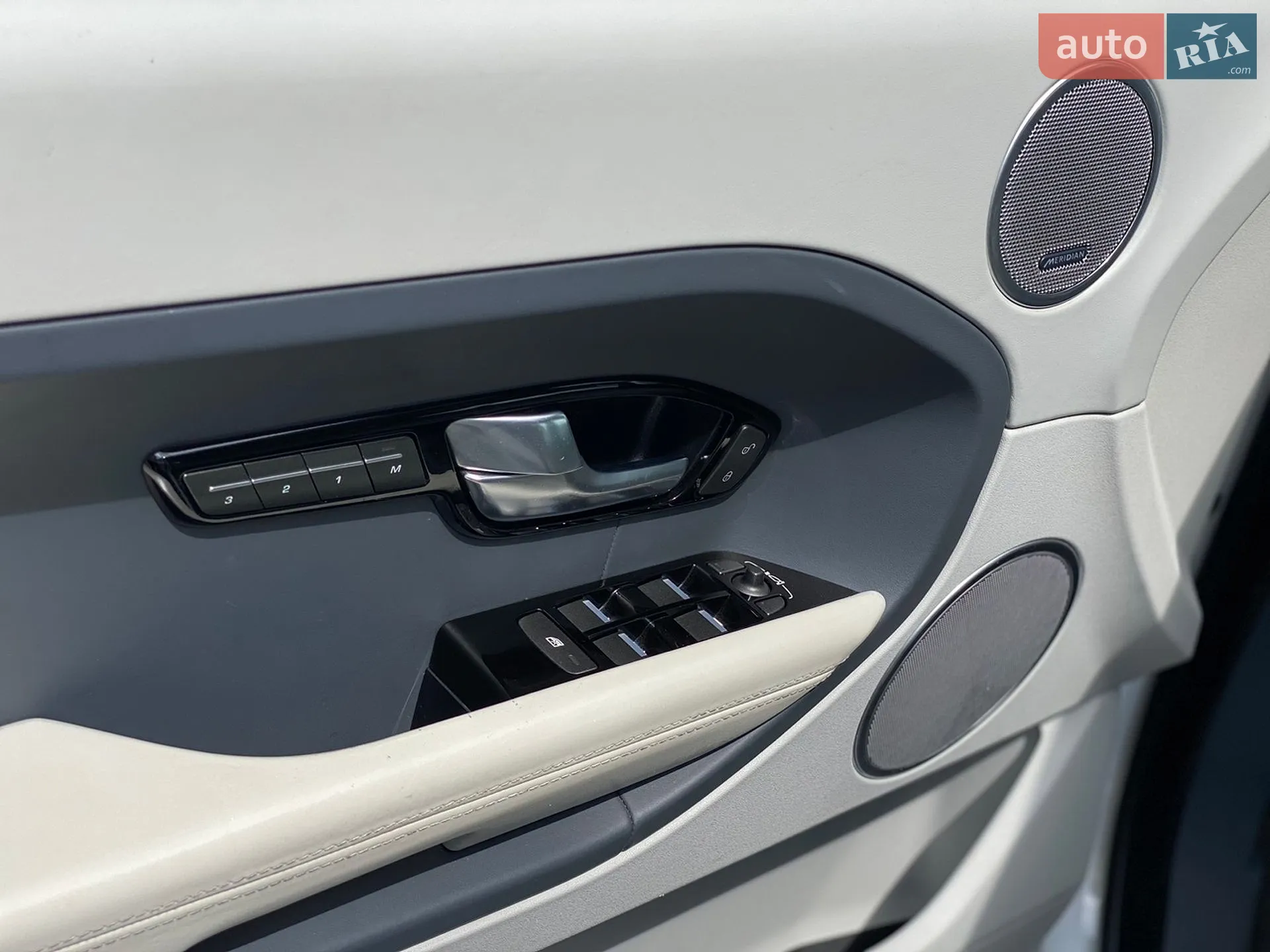 2012 Land Rover Range Rover Evoque - мініатюра 15