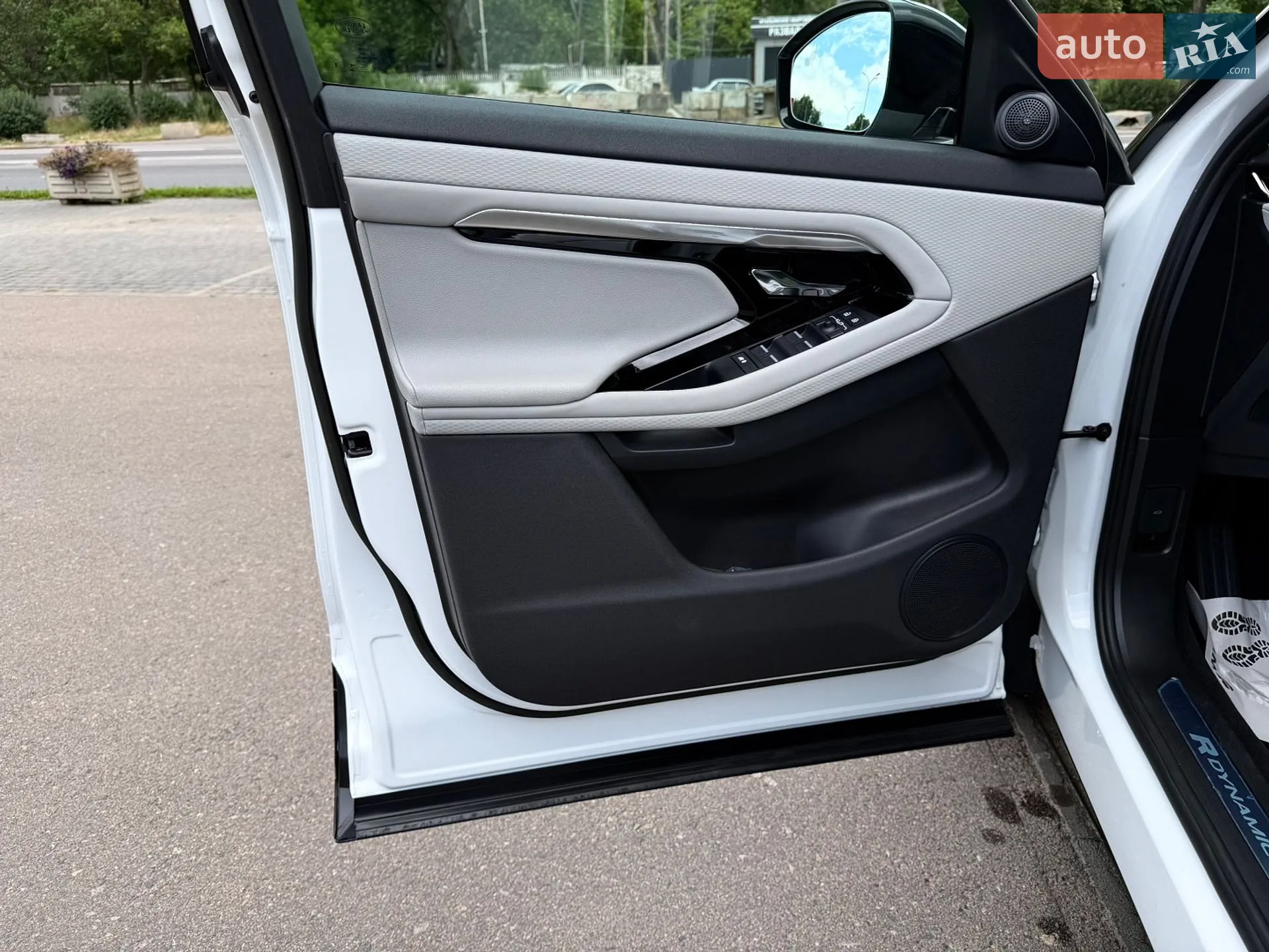 2023 Land Rover Range Rover Evoque - мініатюра 8